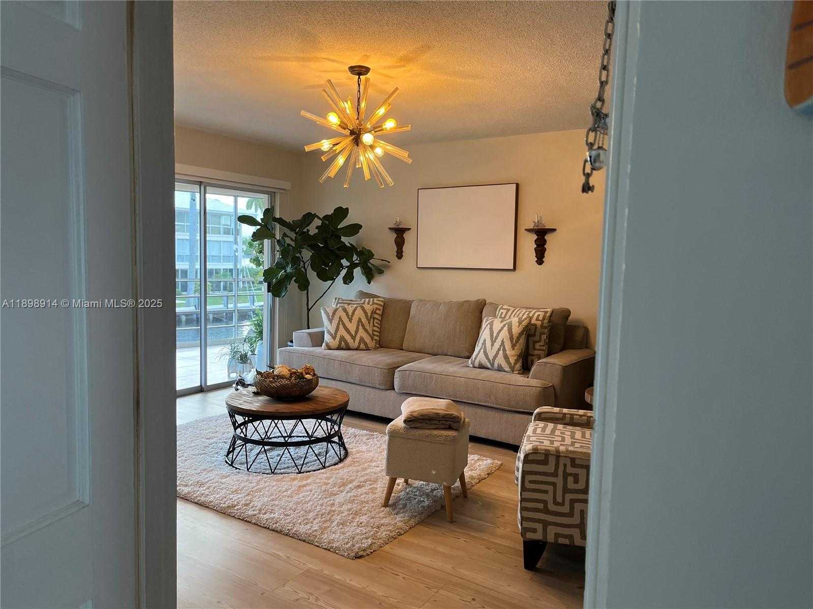 Small Image of 3050 NORTH EAST 48TH ST #205, Fort Lauderdale Number 5
