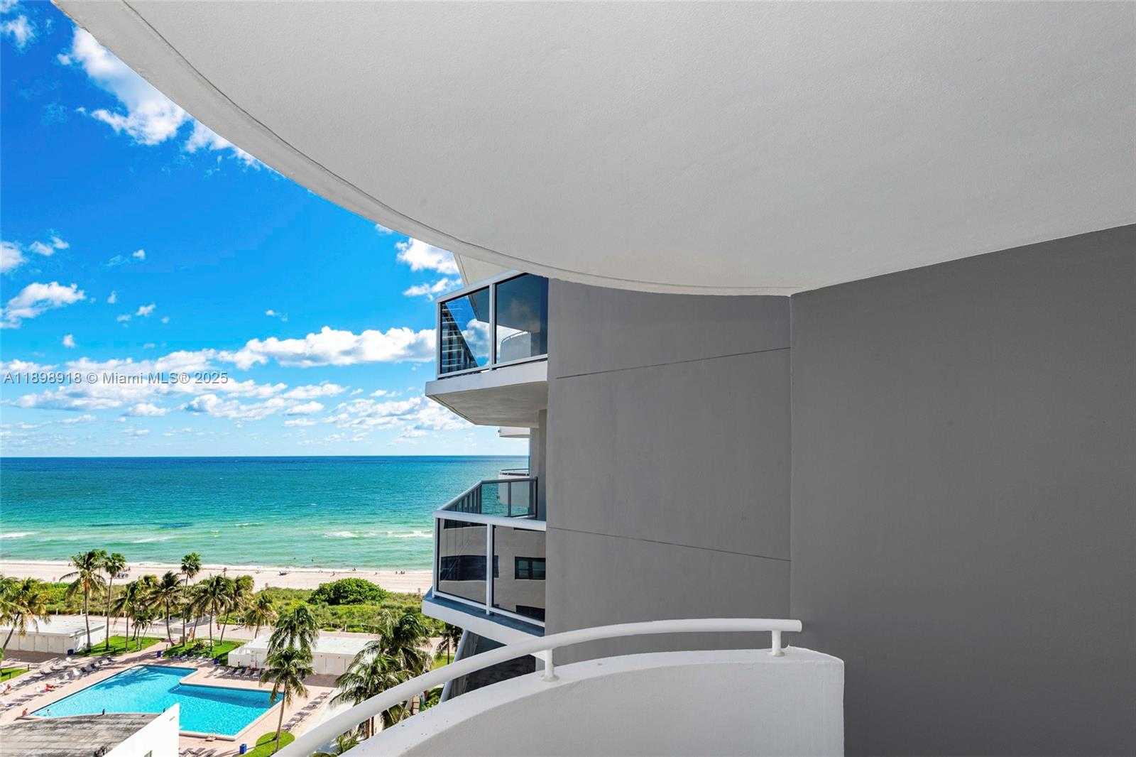 Small Image of 6301 COLLINS AVE #1107, Miami Beach Number 13