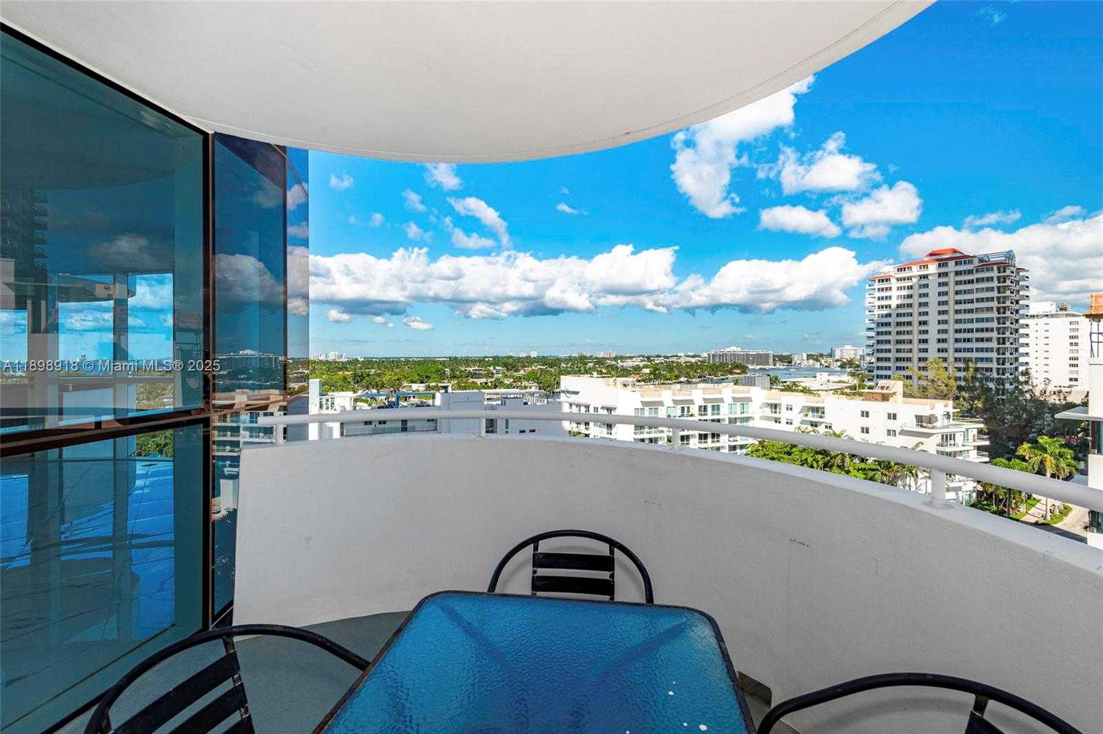 Small Image of 6301 COLLINS AVE #1107, Miami Beach Number 16