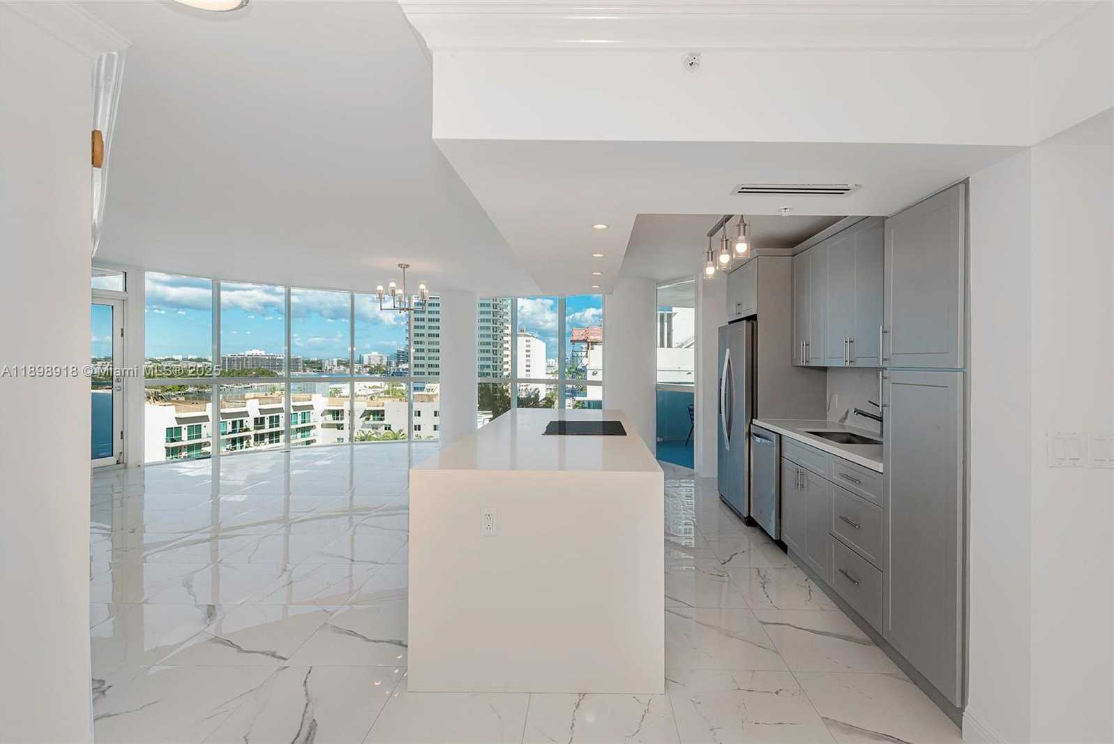 Small Image of 6301 COLLINS AVE #1107, Miami Beach Number 19