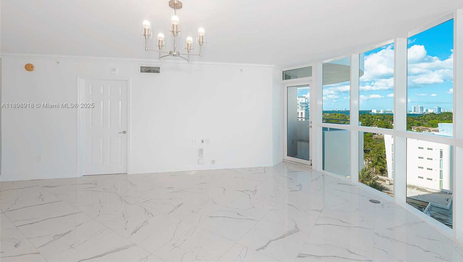 Small Image of 6301 COLLINS AVE #1107, Miami Beach Number 27