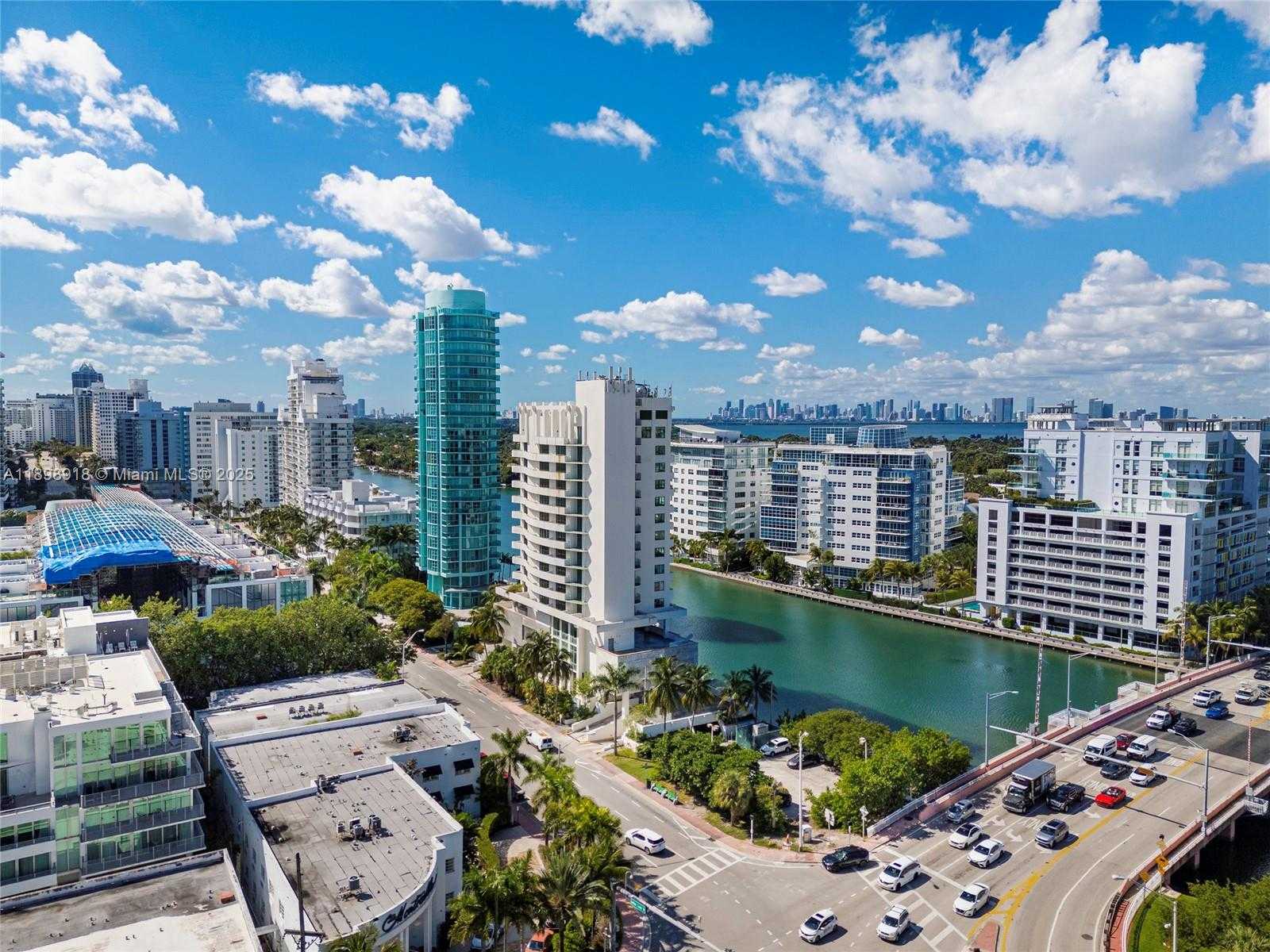Small Image of 6301 COLLINS AVE #1107, Miami Beach Number 36