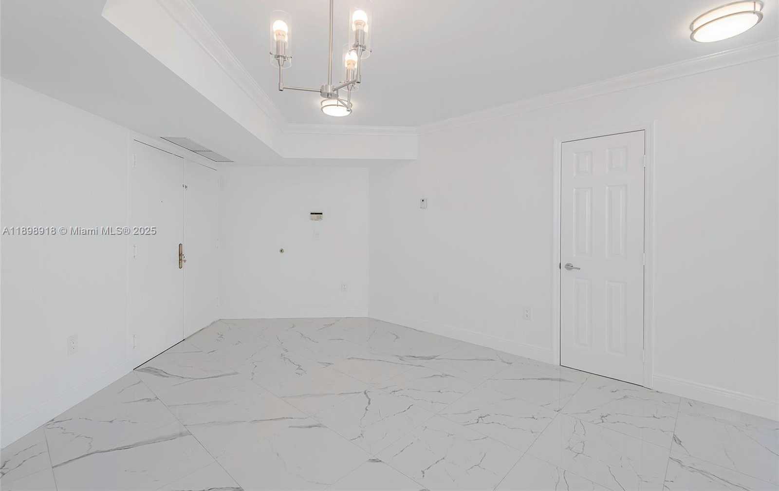 Small Image of 6301 COLLINS AVE #1107, Miami Beach Number 43