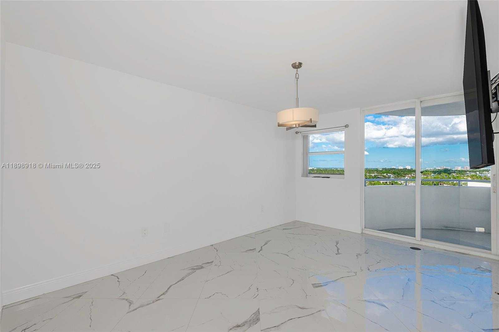 Small Image of 6301 COLLINS AVE #1107, Miami Beach Number 44