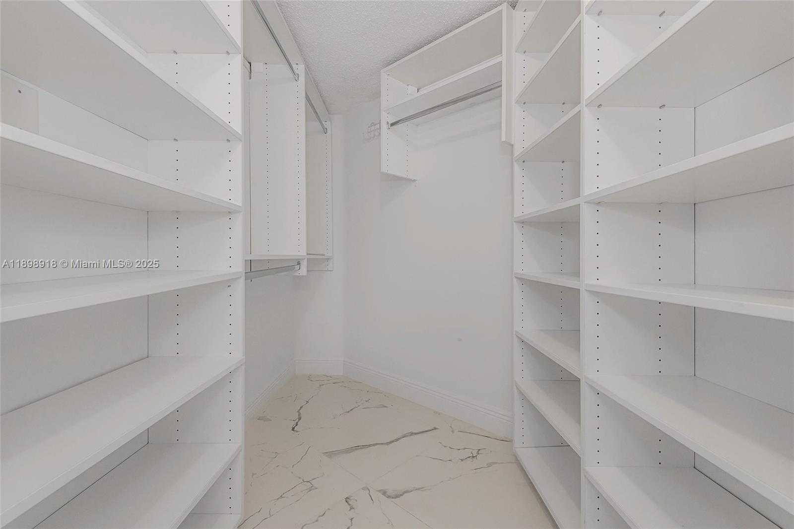 Small Image of 6301 COLLINS AVE #1107, Miami Beach Number 48