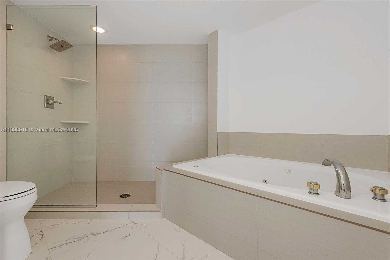 Small Image of 6301 COLLINS AVE #1107, Miami Beach Number 51