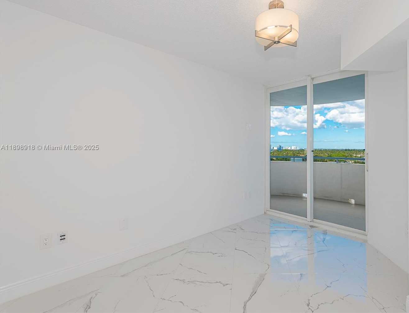 Small Image of 6301 COLLINS AVE #1107, Miami Beach Number 53