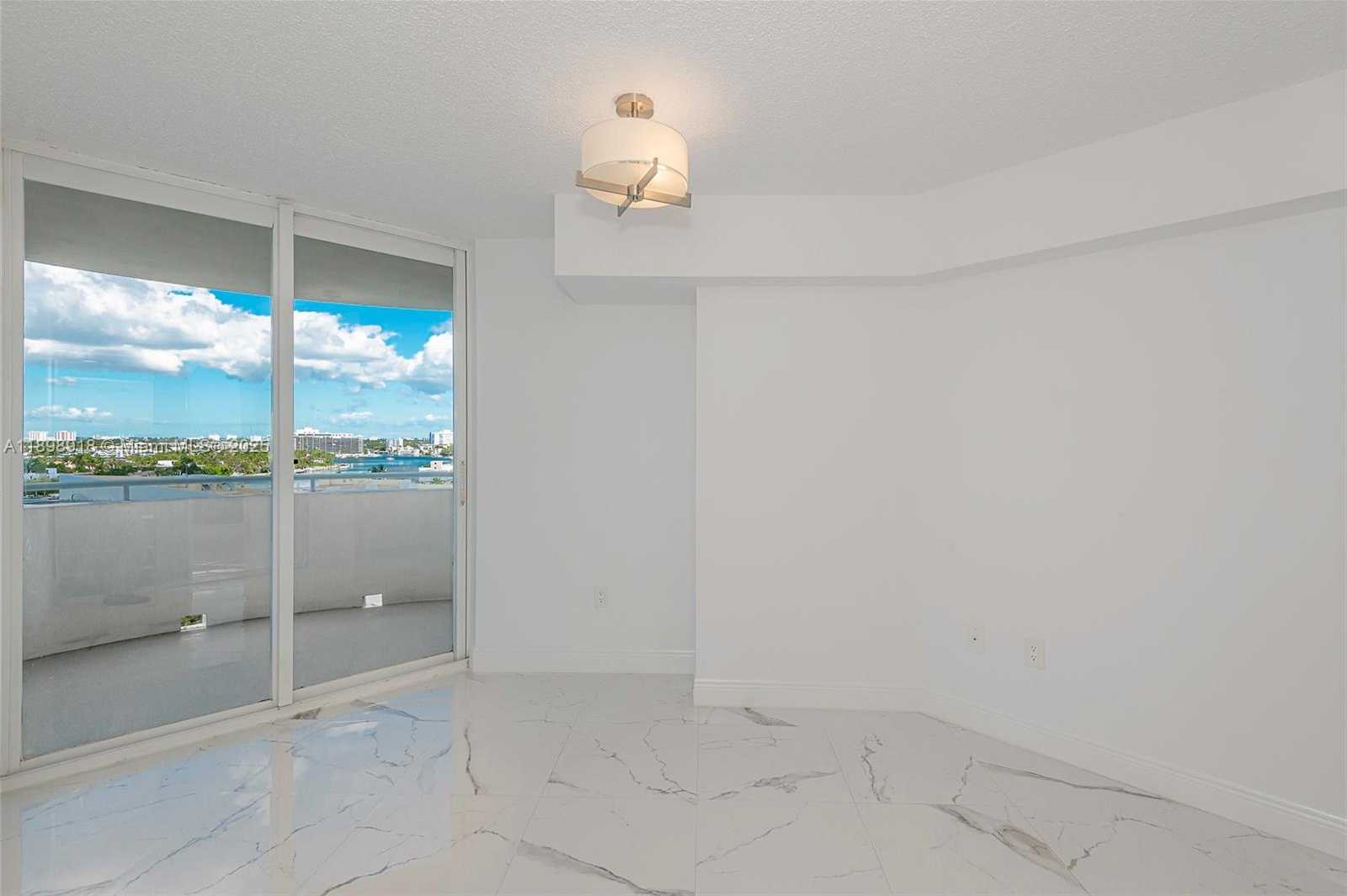Small Image of 6301 COLLINS AVE #1107, Miami Beach Number 54