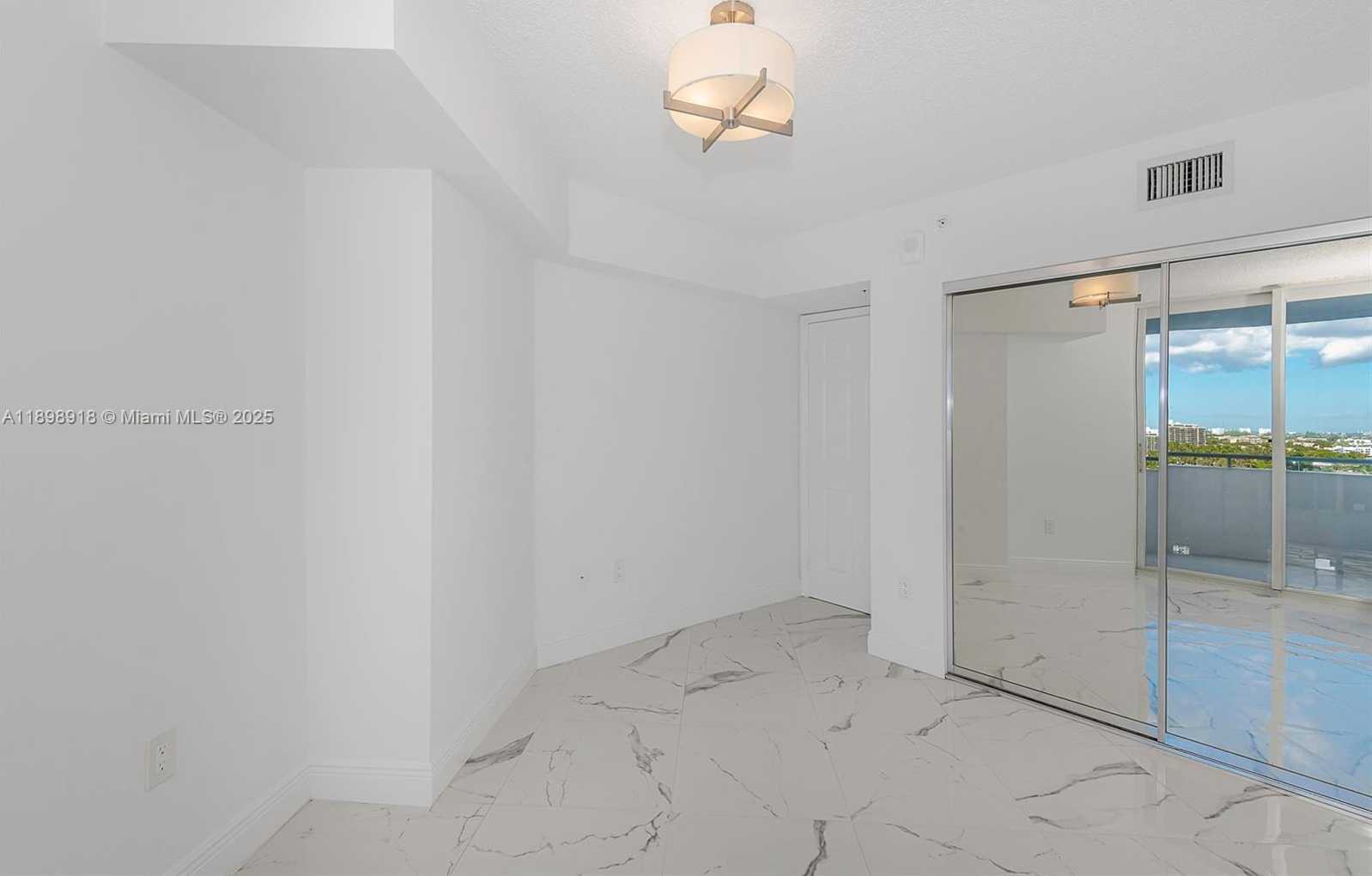 Small Image of 6301 COLLINS AVE #1107, Miami Beach Number 55