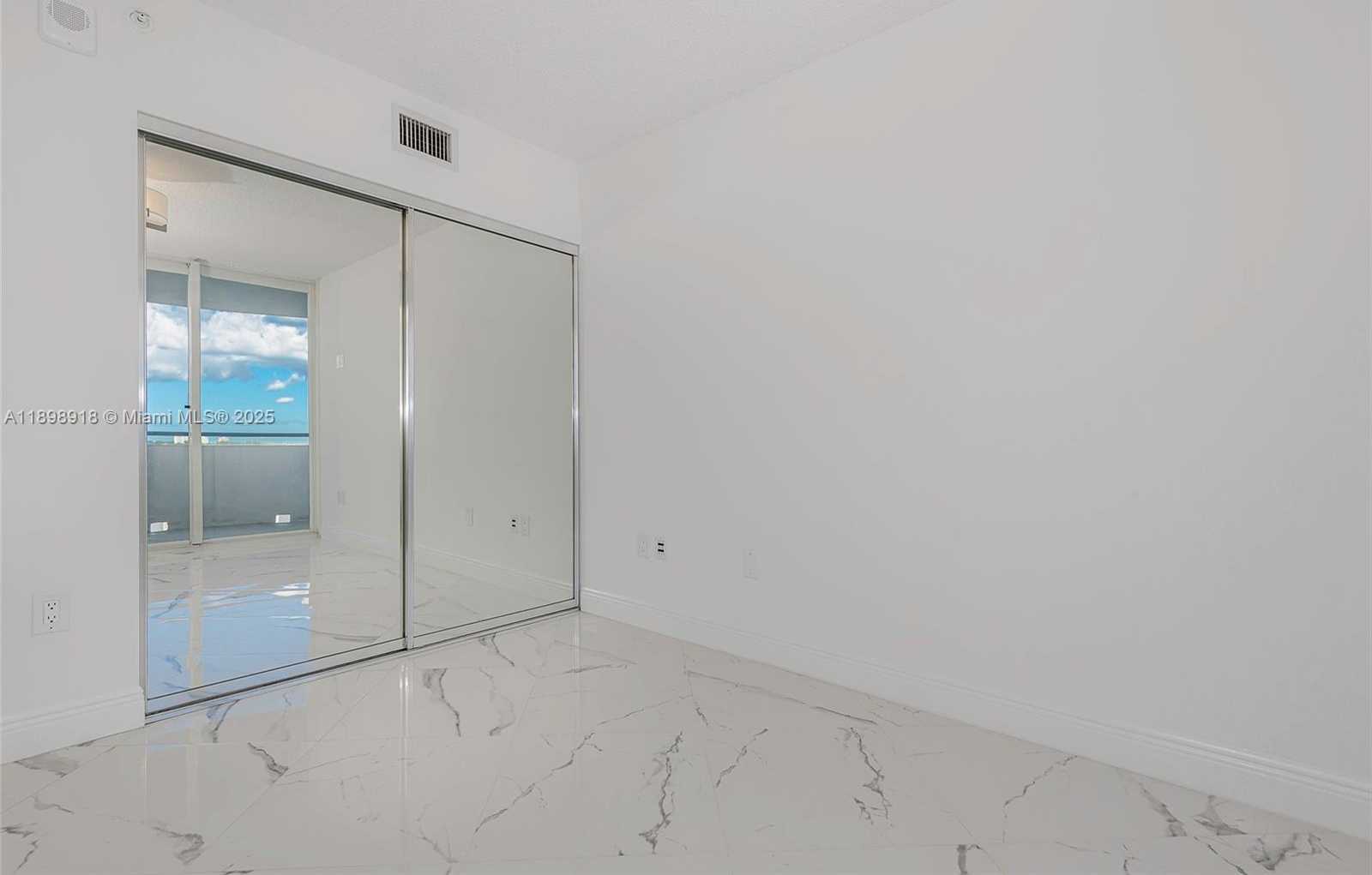 Small Image of 6301 COLLINS AVE #1107, Miami Beach Number 56