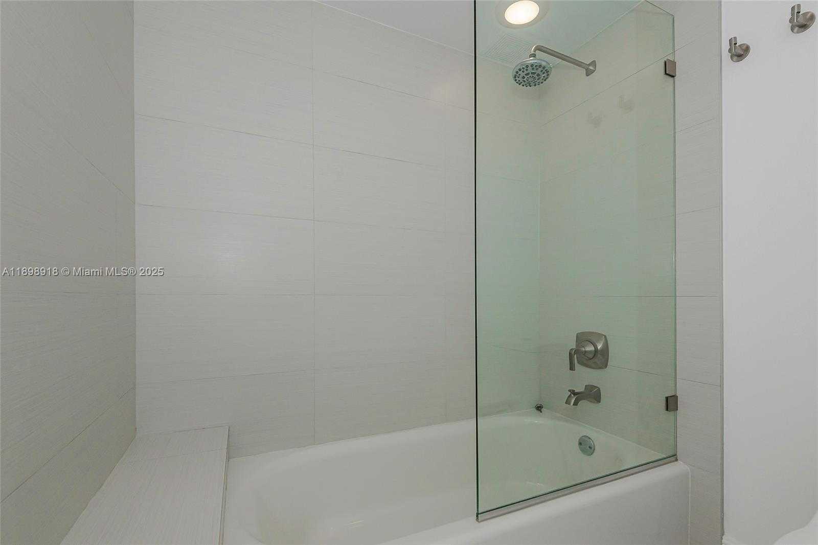 Small Image of 6301 COLLINS AVE #1107, Miami Beach Number 58