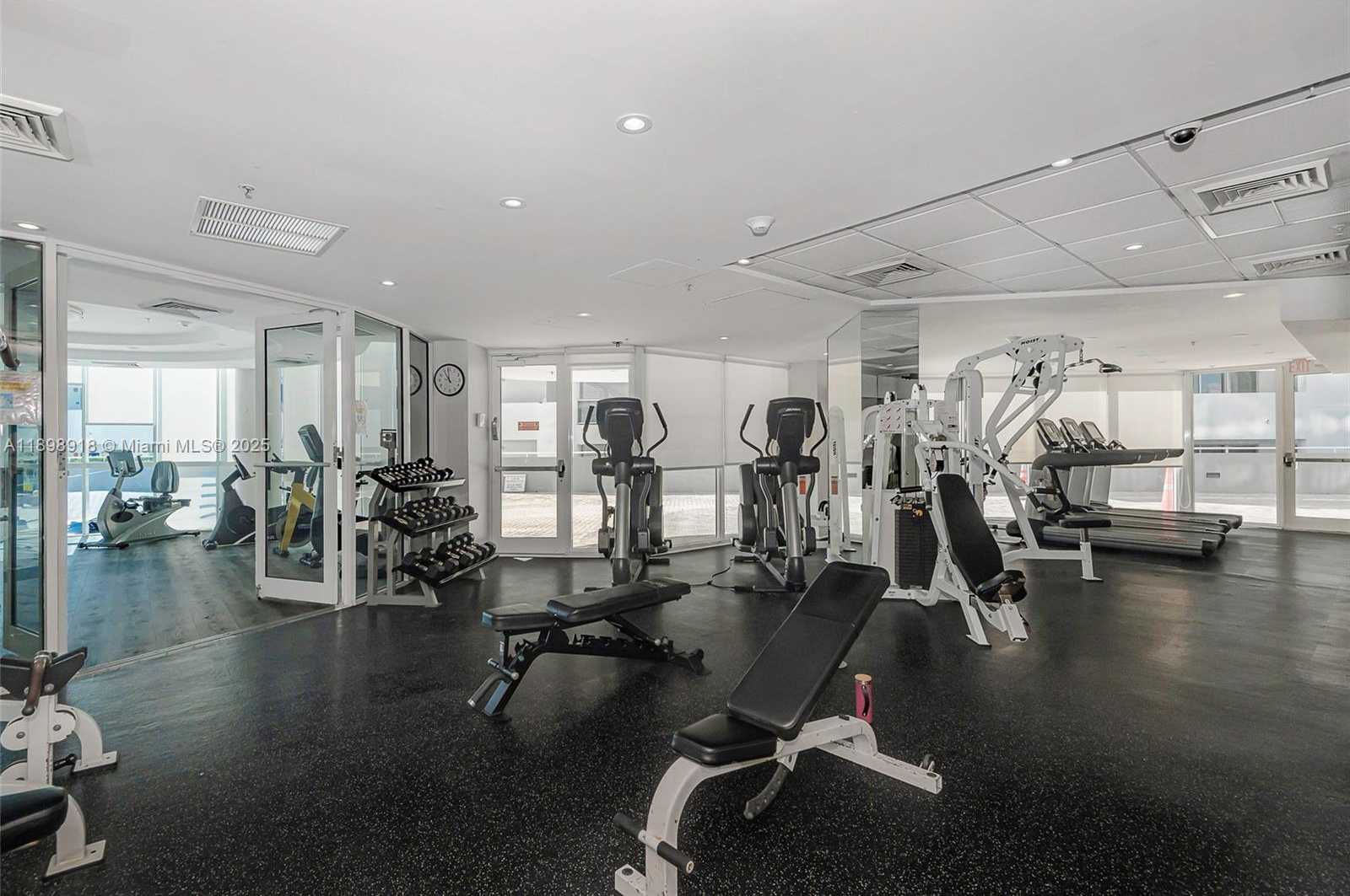 Small Image of 6301 COLLINS AVE #1107, Miami Beach Number 74