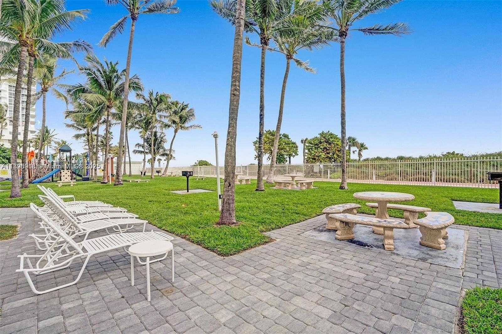 Small Image of 6301 COLLINS AVE #1107, Miami Beach Number 79