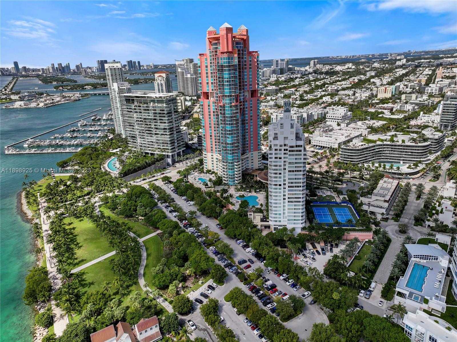 Small Image of 400 SOUTH POINTE DR #910, Miami Beach Number 43