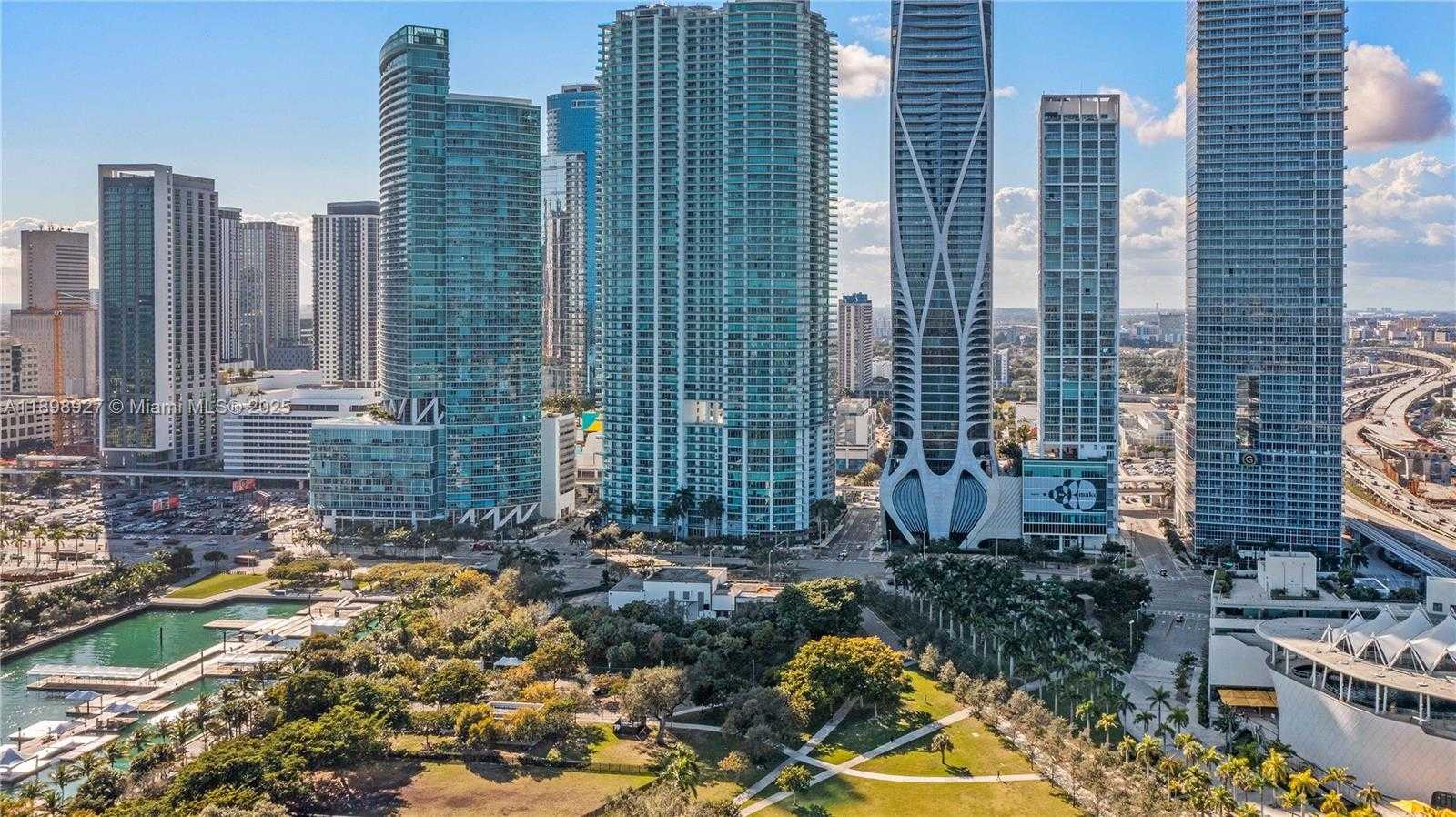 Small Image of 1040 BISCAYNE BLVD #3308, Miami Number 2