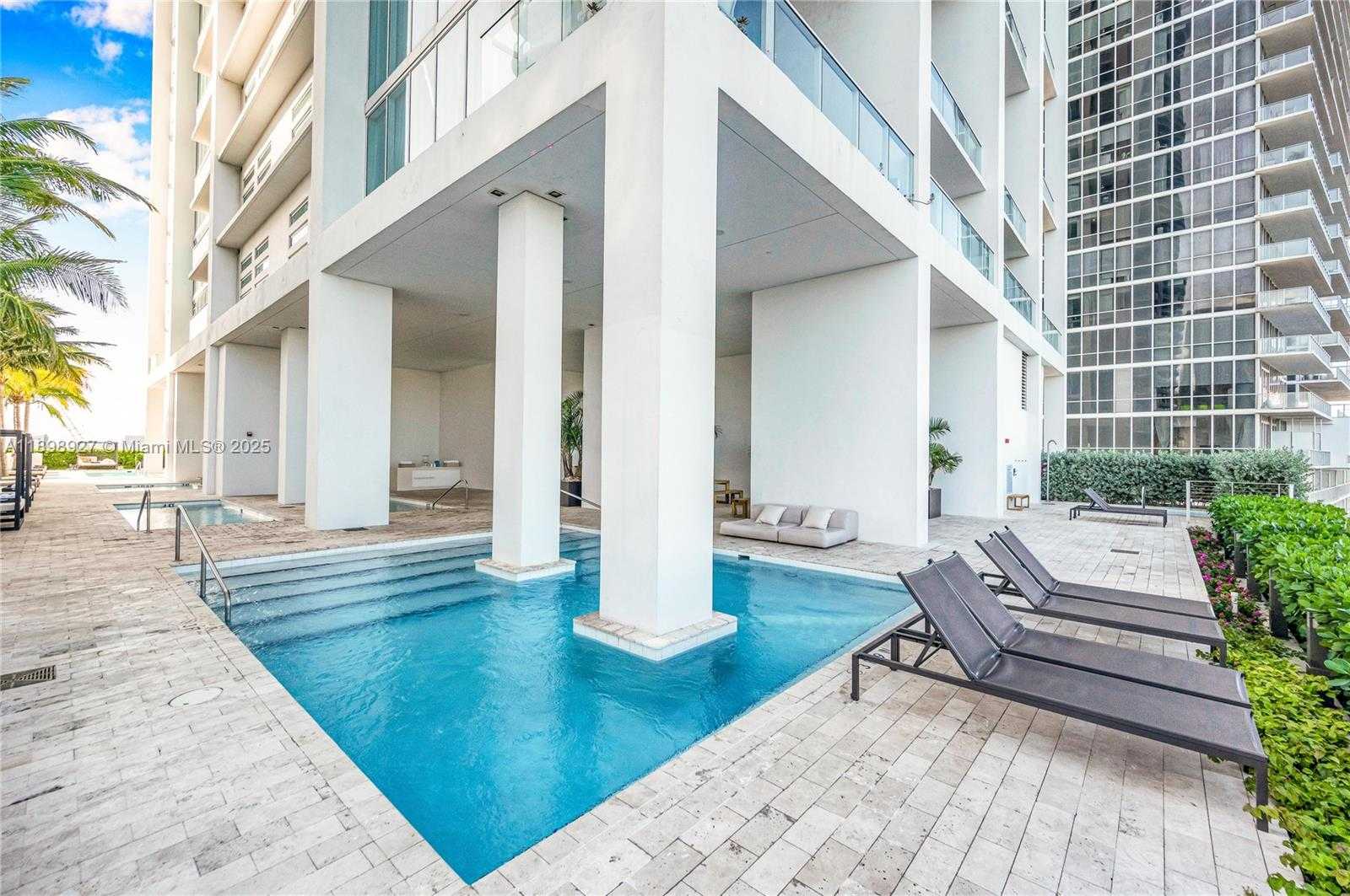 Small Image of 1040 BISCAYNE BLVD #3308, Miami Number 29
