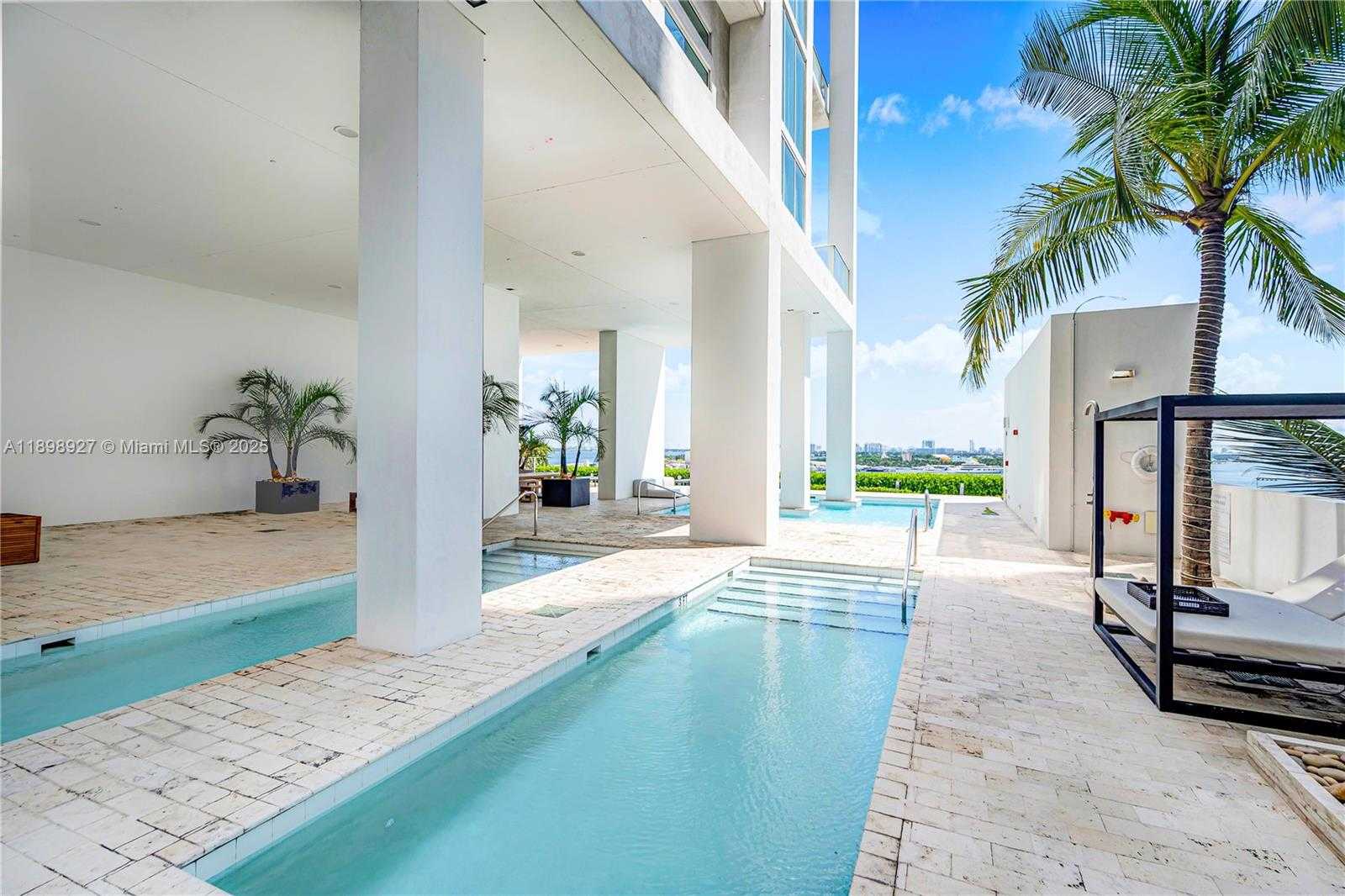 Small Image of 1040 BISCAYNE BLVD #3308, Miami Number 39