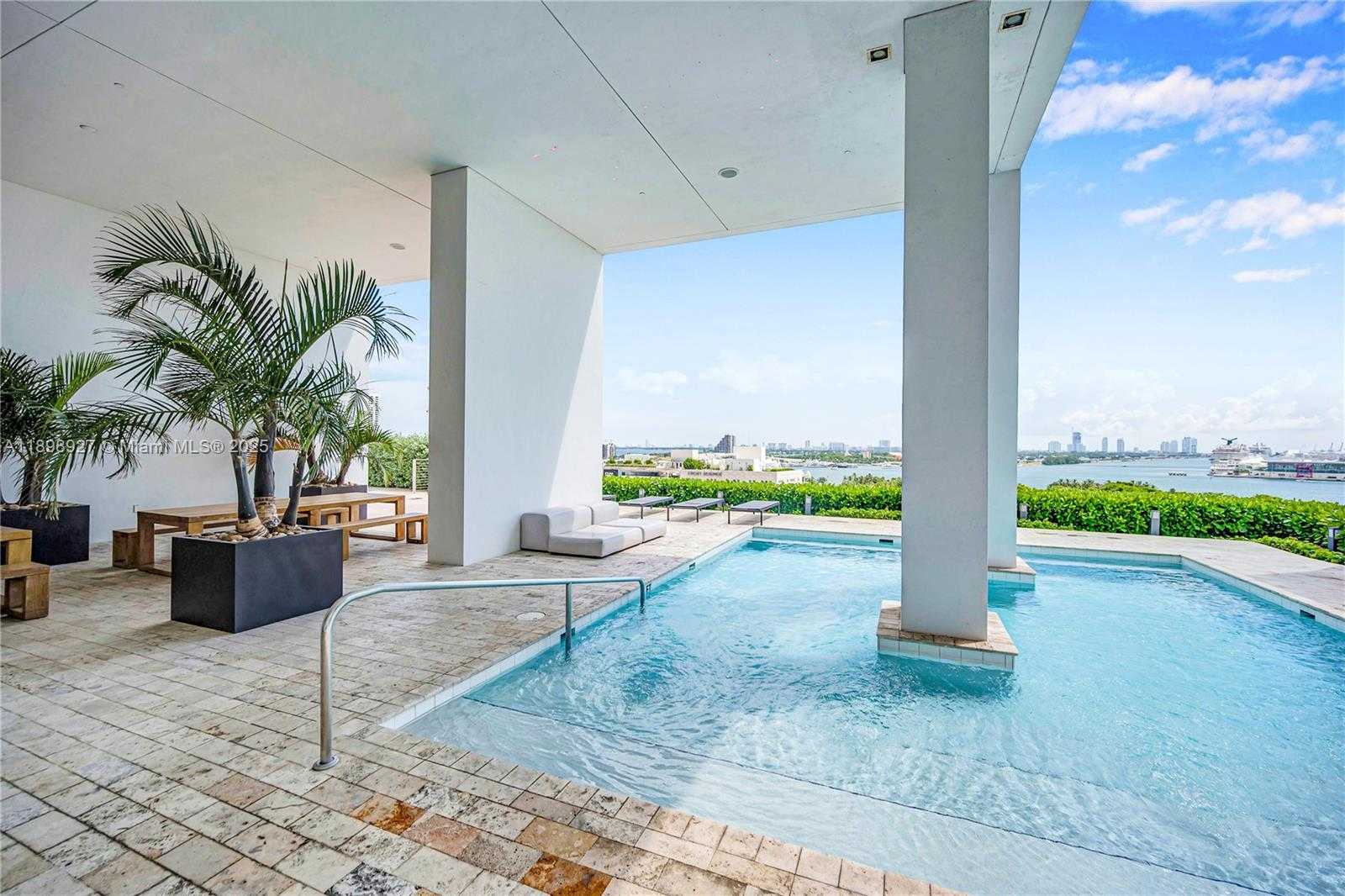Small Image of 1040 BISCAYNE BLVD #3308, Miami Number 41