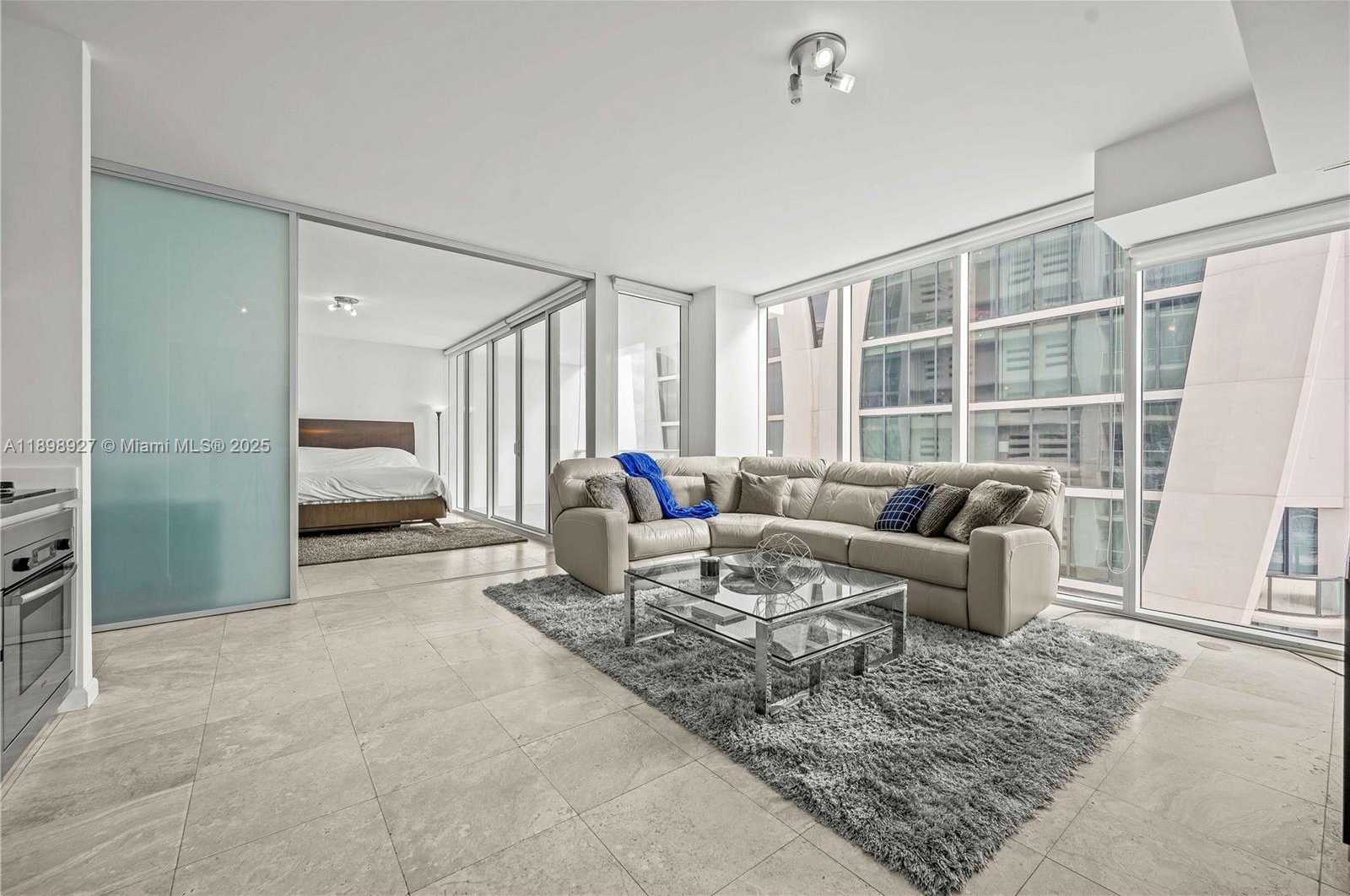 Small Image of 1040 BISCAYNE BLVD #3308, Miami Number 8