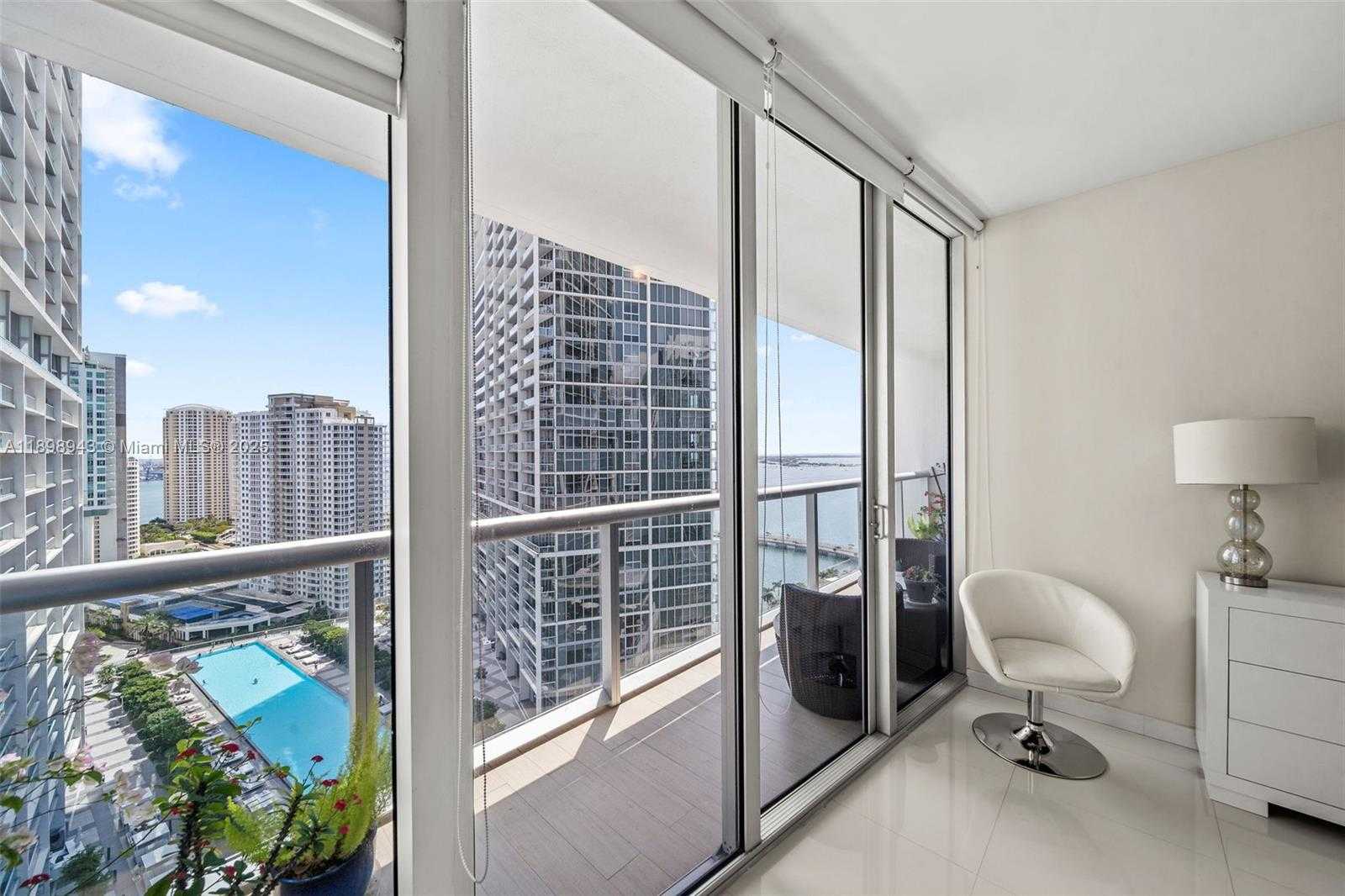 Small Image of 485 BRICKELL AVE #2611, Miami Number 13
