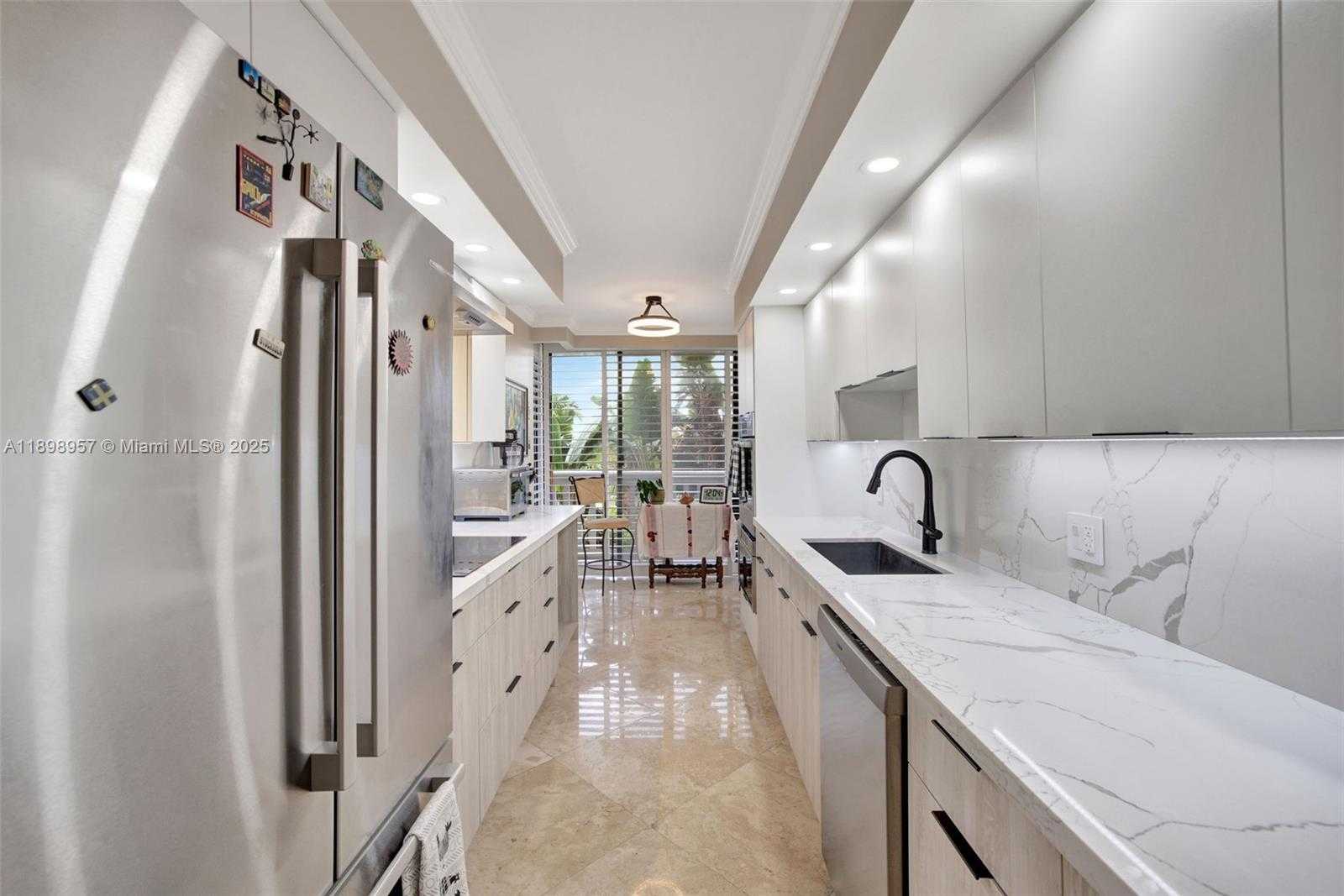 Small Image of 1000 ISLAND BLVD #302, Aventura Number 10