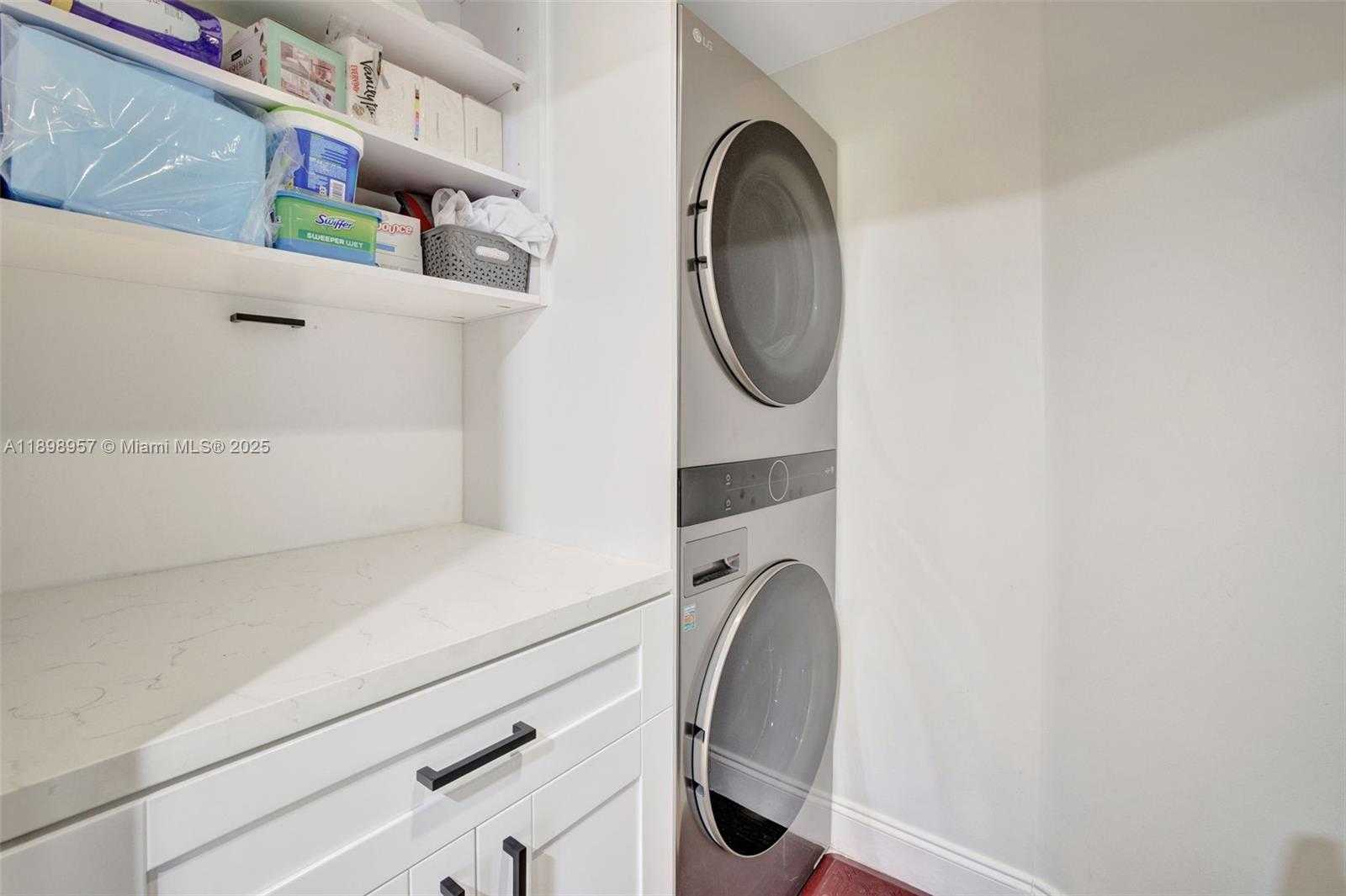 Small Image of 1000 ISLAND BLVD #302, Aventura Number 15