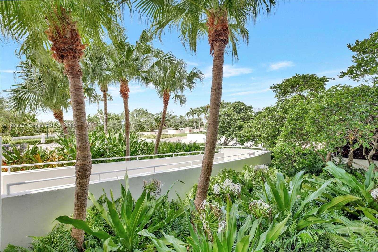 Small Image of 1000 ISLAND BLVD #302, Aventura Number 26