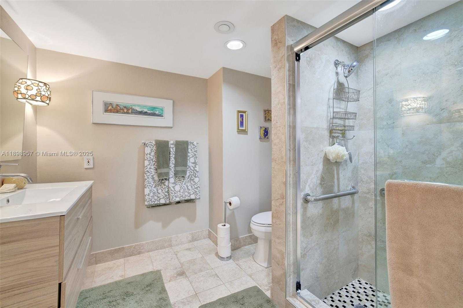 Small Image of 1000 ISLAND BLVD #302, Aventura Number 30