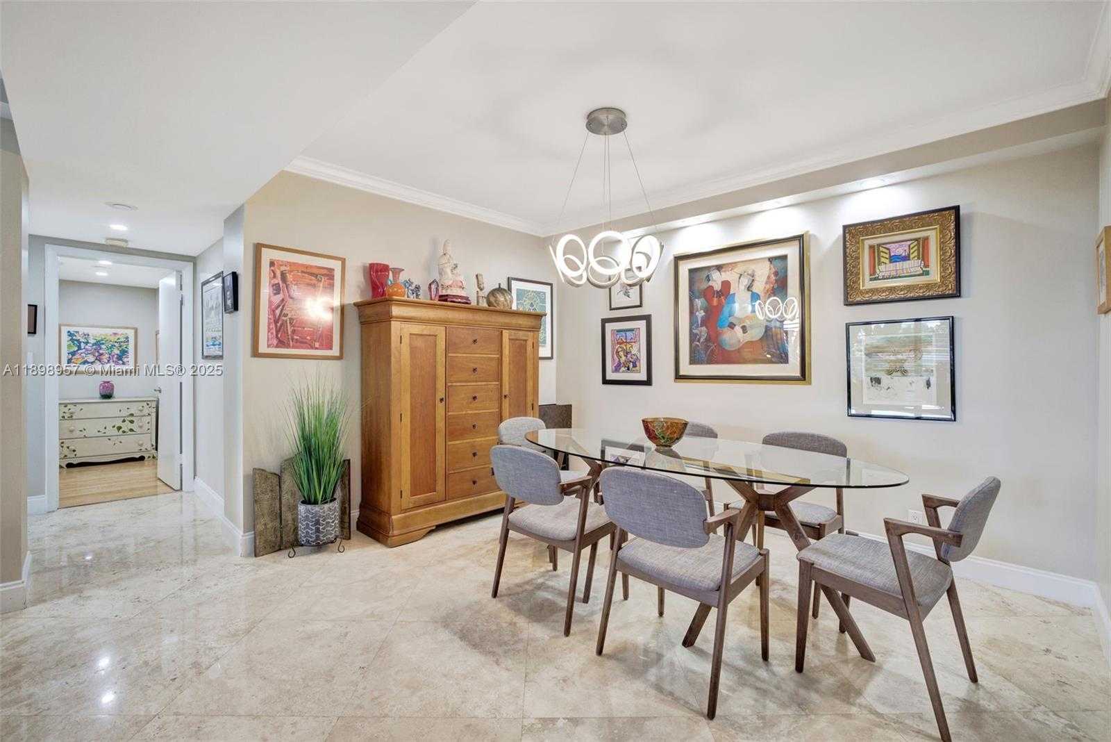 Small Image of 1000 ISLAND BLVD #302, Aventura Number 7