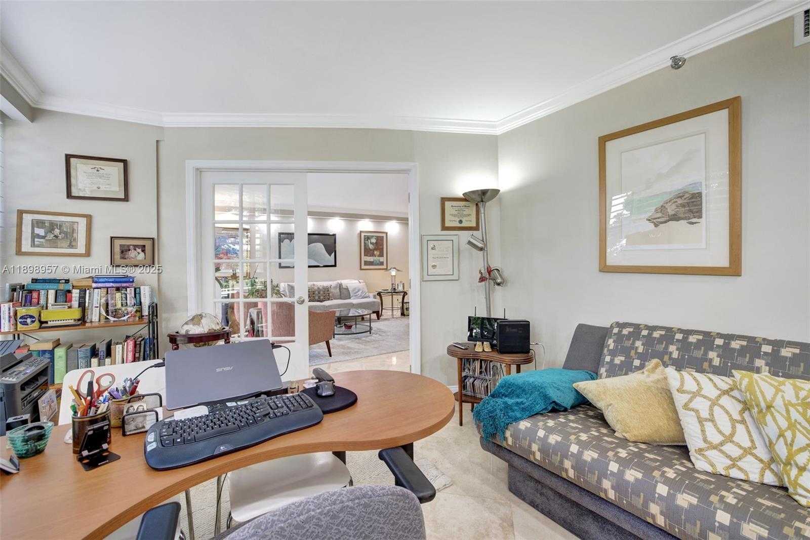 Small Image of 1000 ISLAND BLVD #302, Aventura Number 9