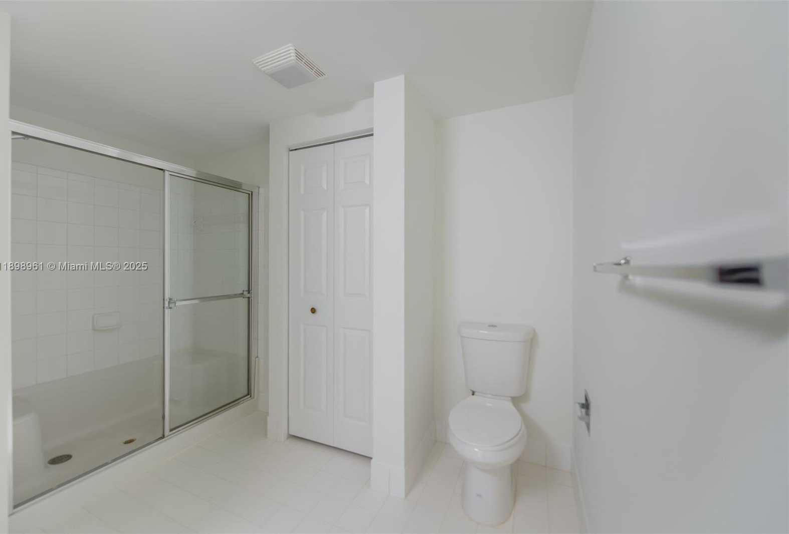 Small Image of 17100 NORTH BAY RD #1614, Sunny Isles Beach Number 10