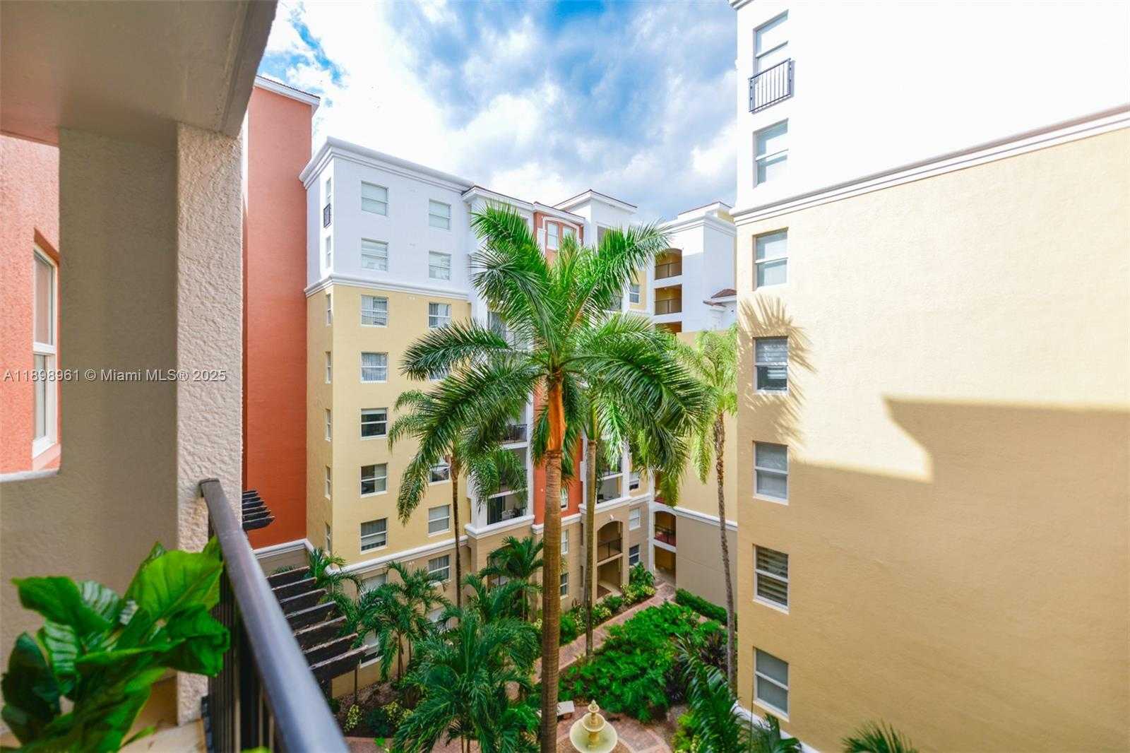 Small Image of 17100 NORTH BAY RD #1614, Sunny Isles Beach Number 13