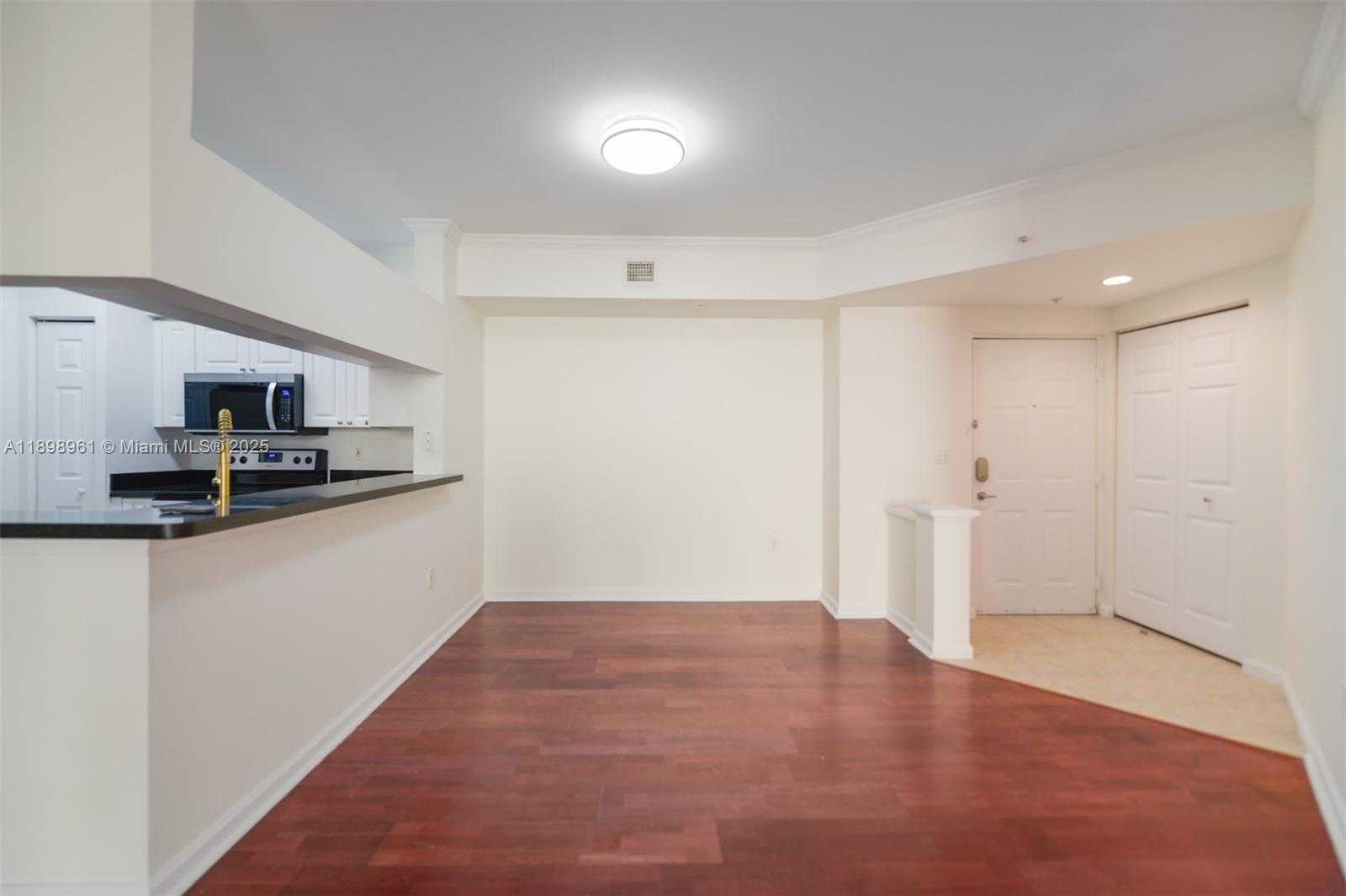 Small Image of 17100 NORTH BAY RD #1614, Sunny Isles Beach Number 14