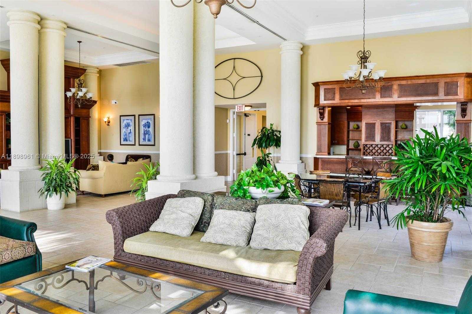 Small Image of 17100 NORTH BAY RD #1614, Sunny Isles Beach Number 2