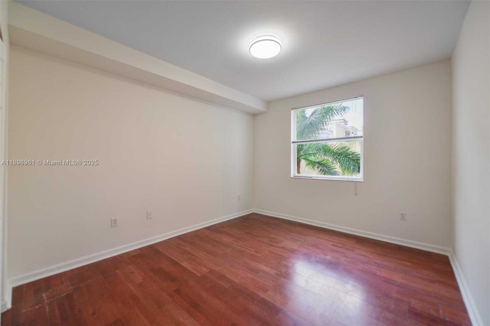 Small Image of 17100 NORTH BAY RD #1614, Sunny Isles Beach Number 24