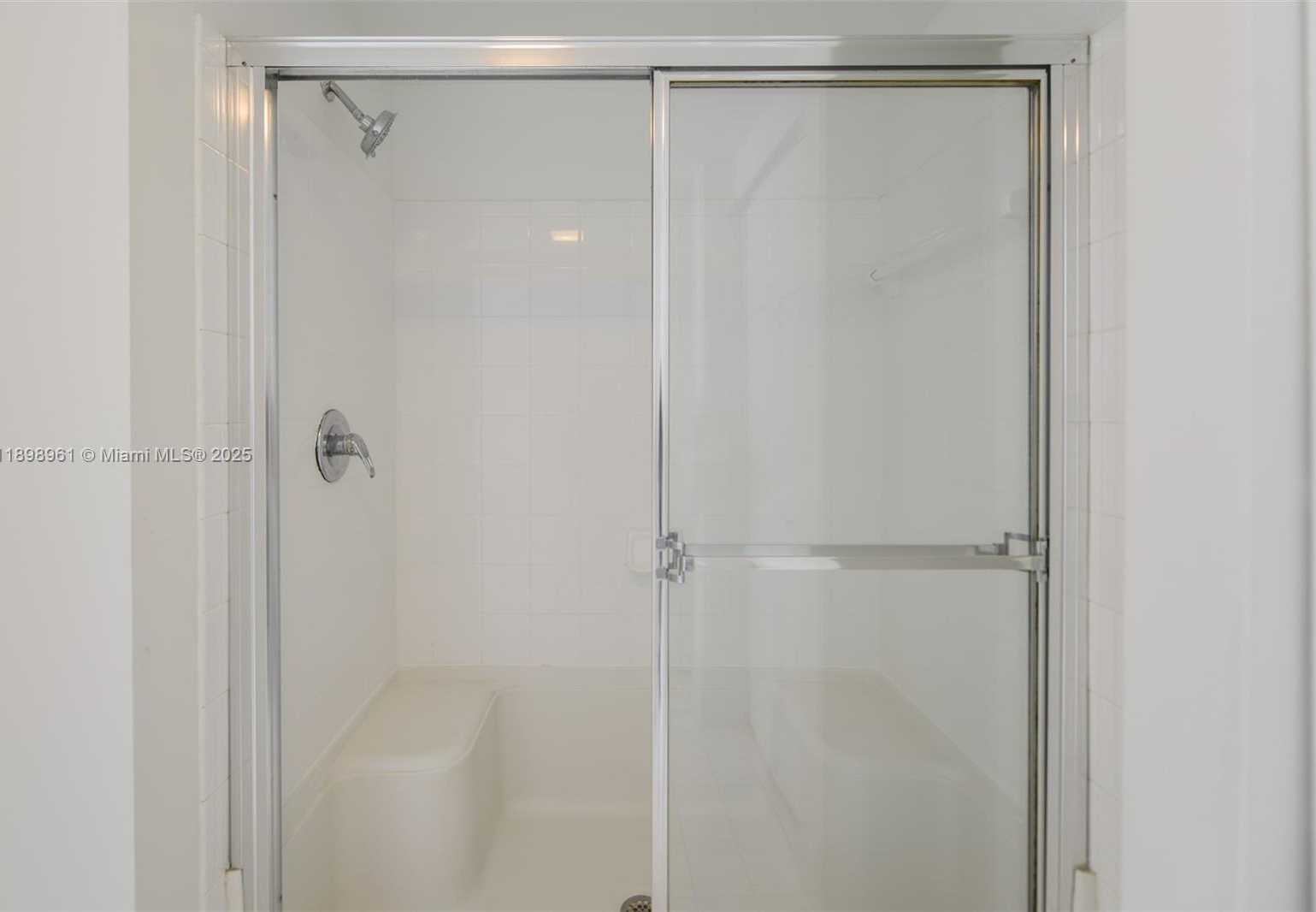 Small Image of 17100 NORTH BAY RD #1614, Sunny Isles Beach Number 31