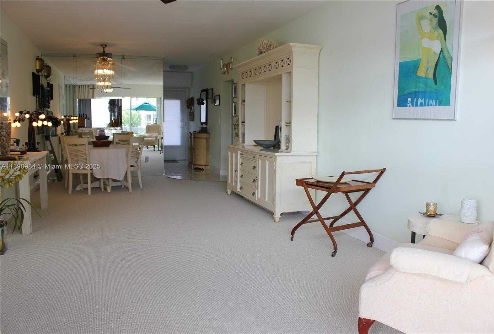 Small Image of 2500 DIANA DR #305, Hallandale Beach Number 6