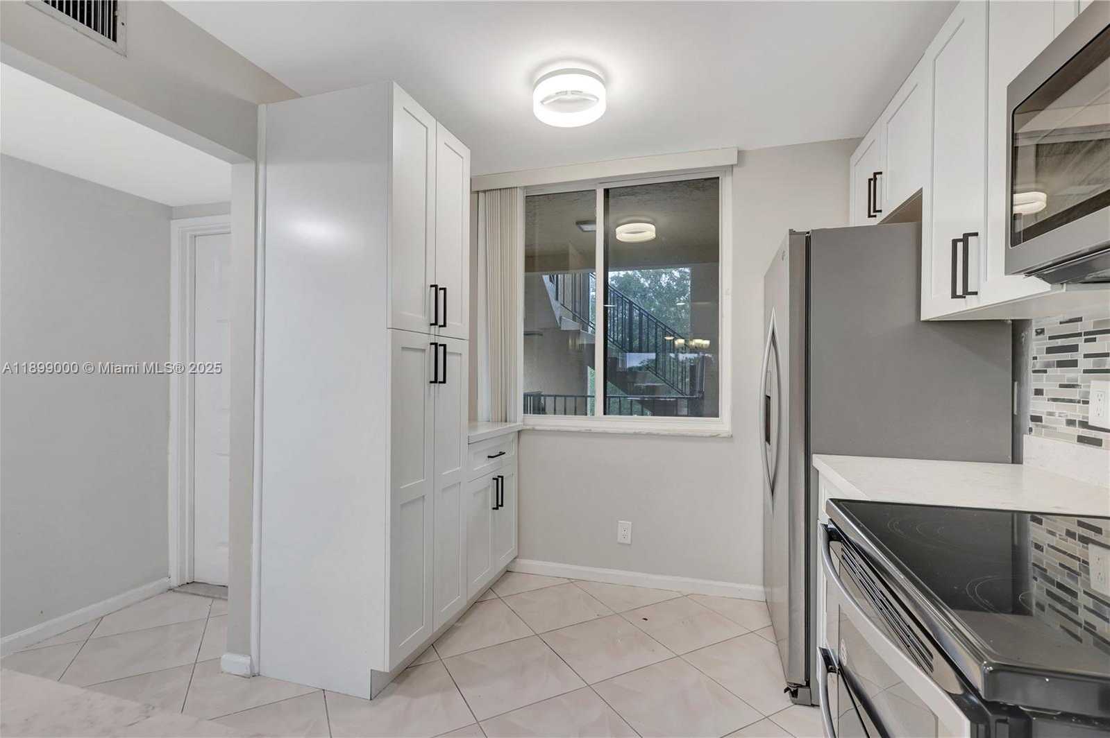 Small Image of 8592 WEST SUNRISE BLVD #317, Plantation Number 3