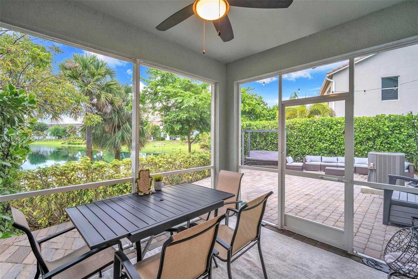 Small Image of 1436 SILK OAK DR, Hollywood Number 23
