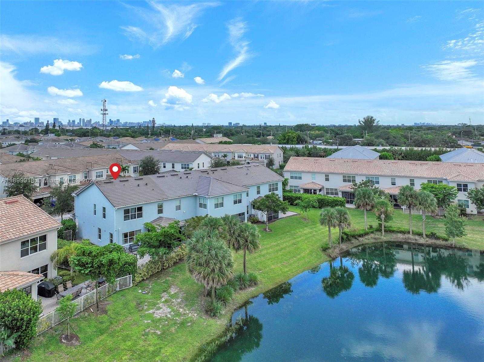 Small Image of 1436 SILK OAK DR, Hollywood Number 30