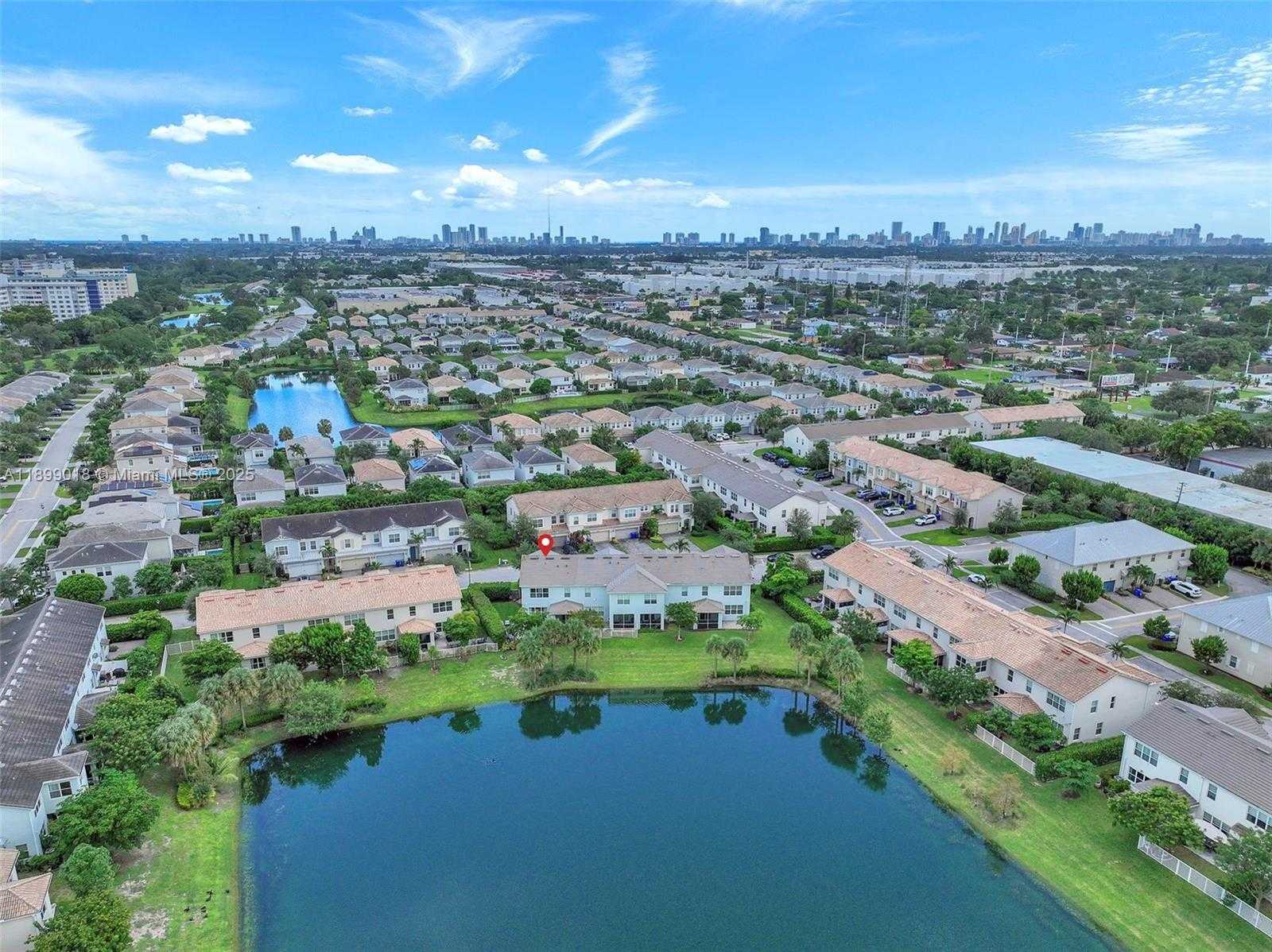 Small Image of 1436 SILK OAK DR, Hollywood Number 31