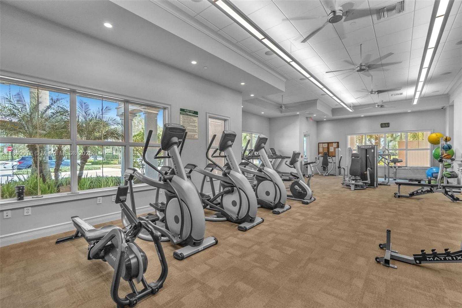 Small Image of 1436 SILK OAK DR, Hollywood Number 40