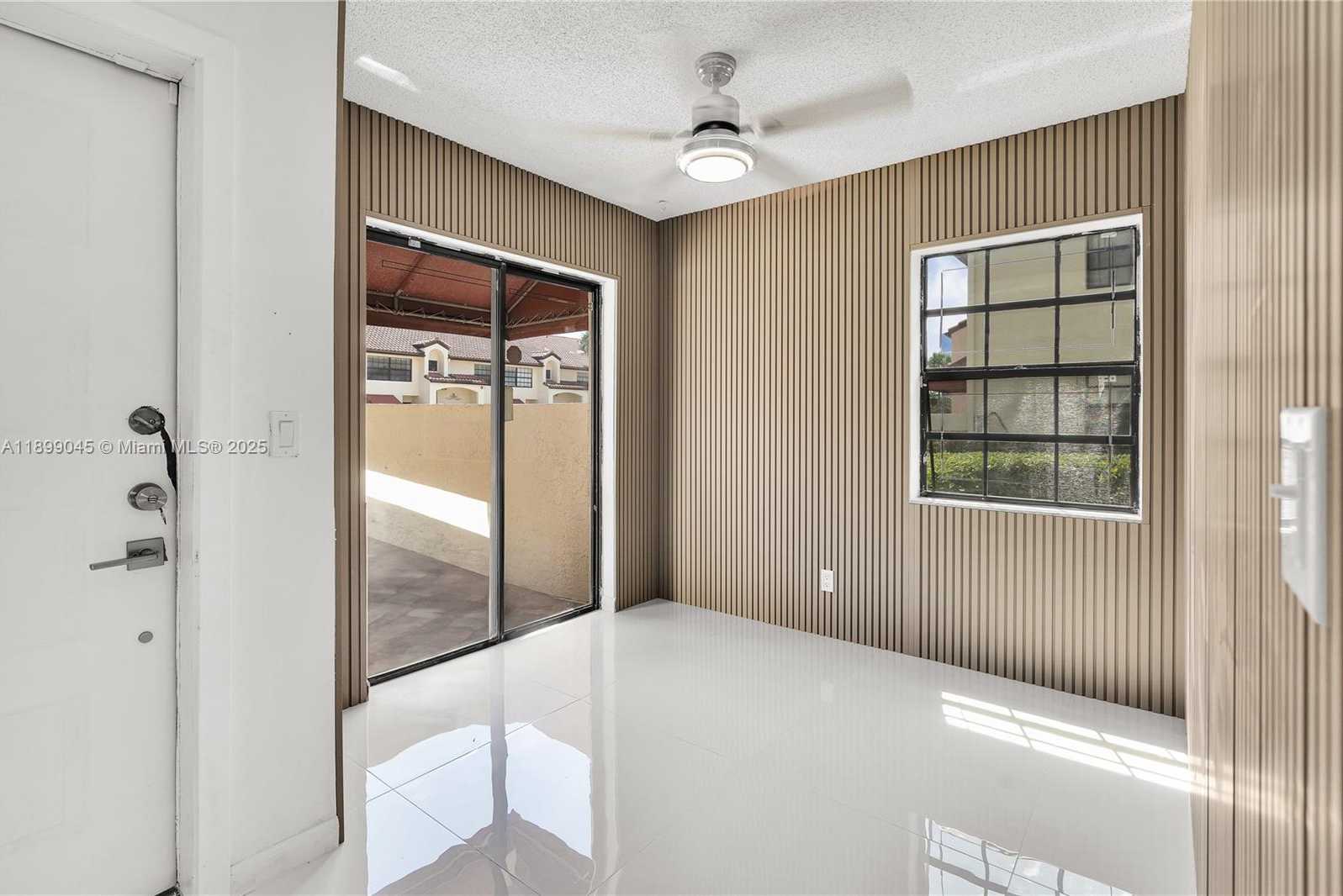 Small Image of 201 FREEDOM CT #201, Deerfield Beach Number 4