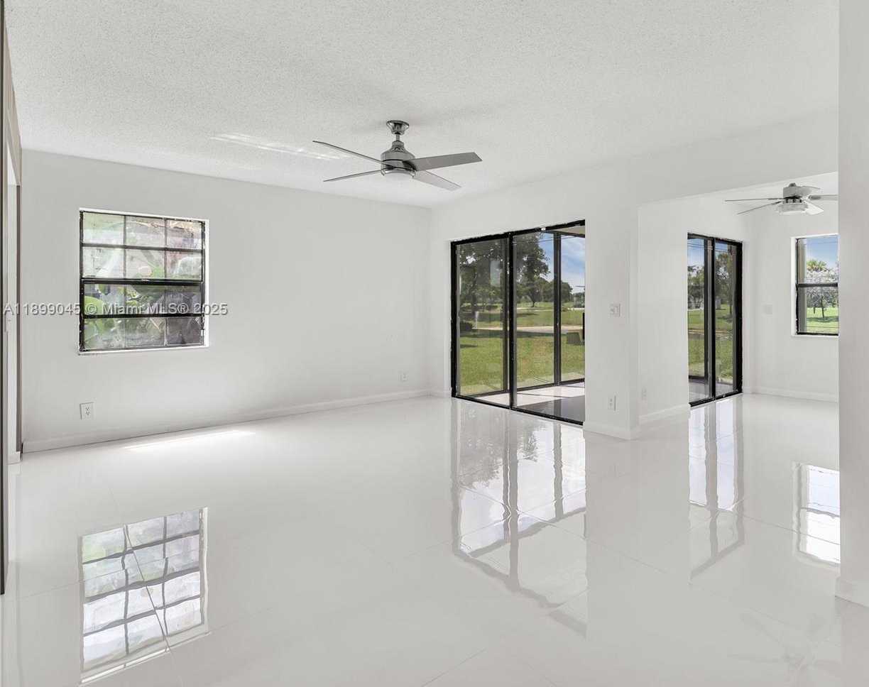 Small Image of 201 FREEDOM CT #201, Deerfield Beach Number 7