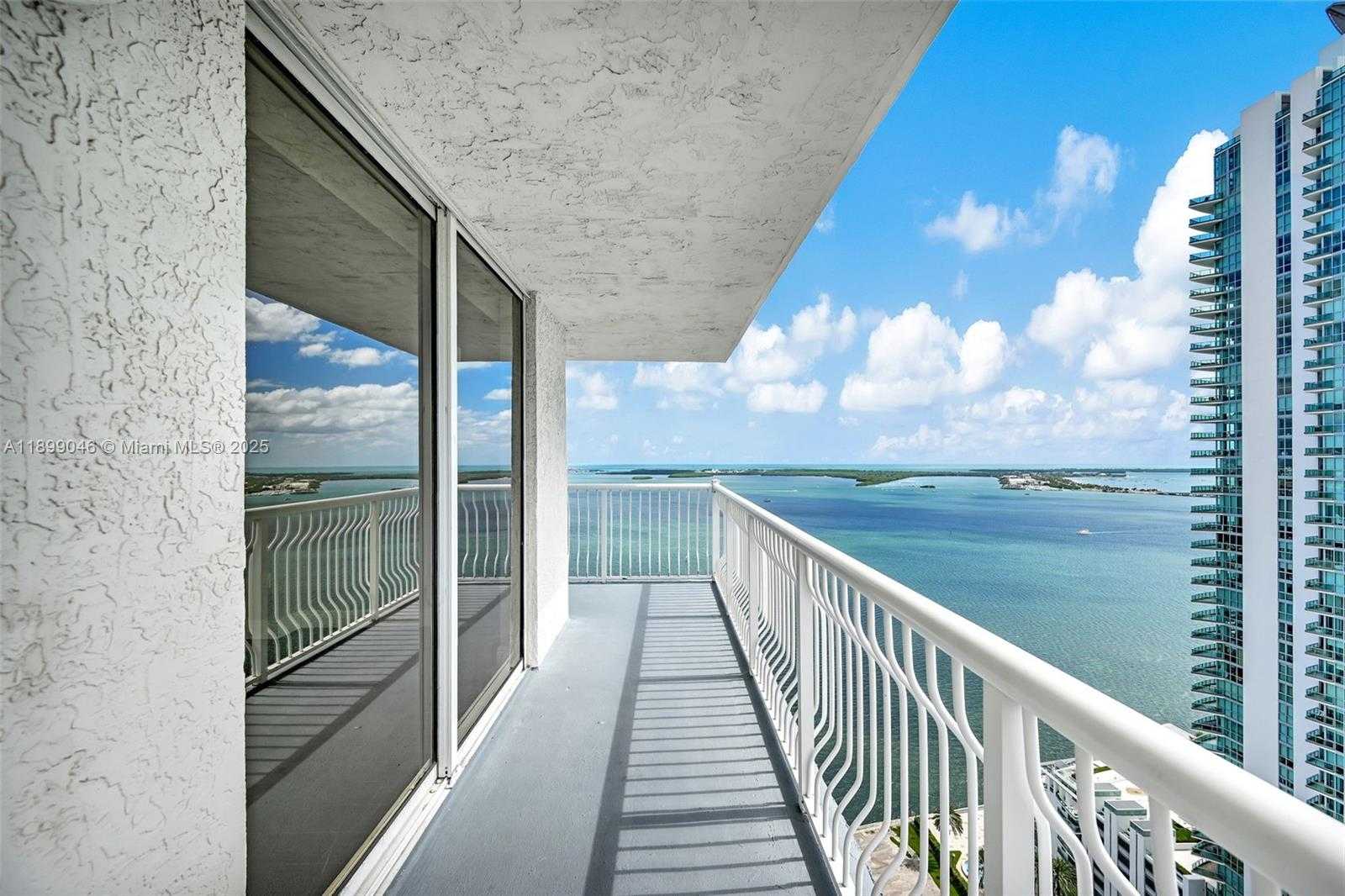 Small Image of 1200 BRICKELL BAY DR #3501, Miami Number 14