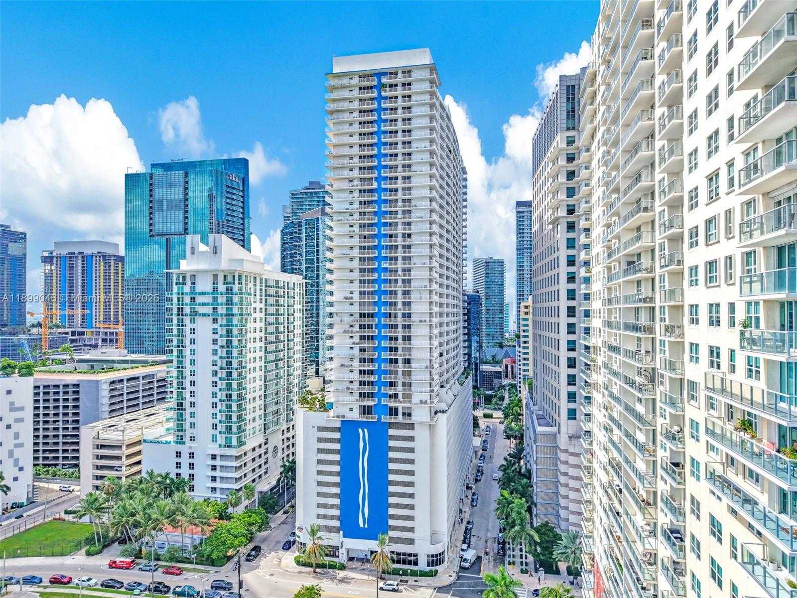 Small Image of 1200 BRICKELL BAY DR #3501, Miami Number 41