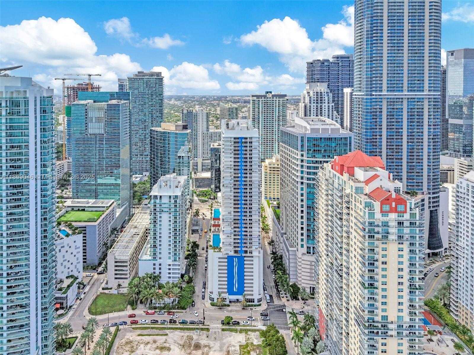 Small Image of 1200 BRICKELL BAY DR #3501, Miami Number 45