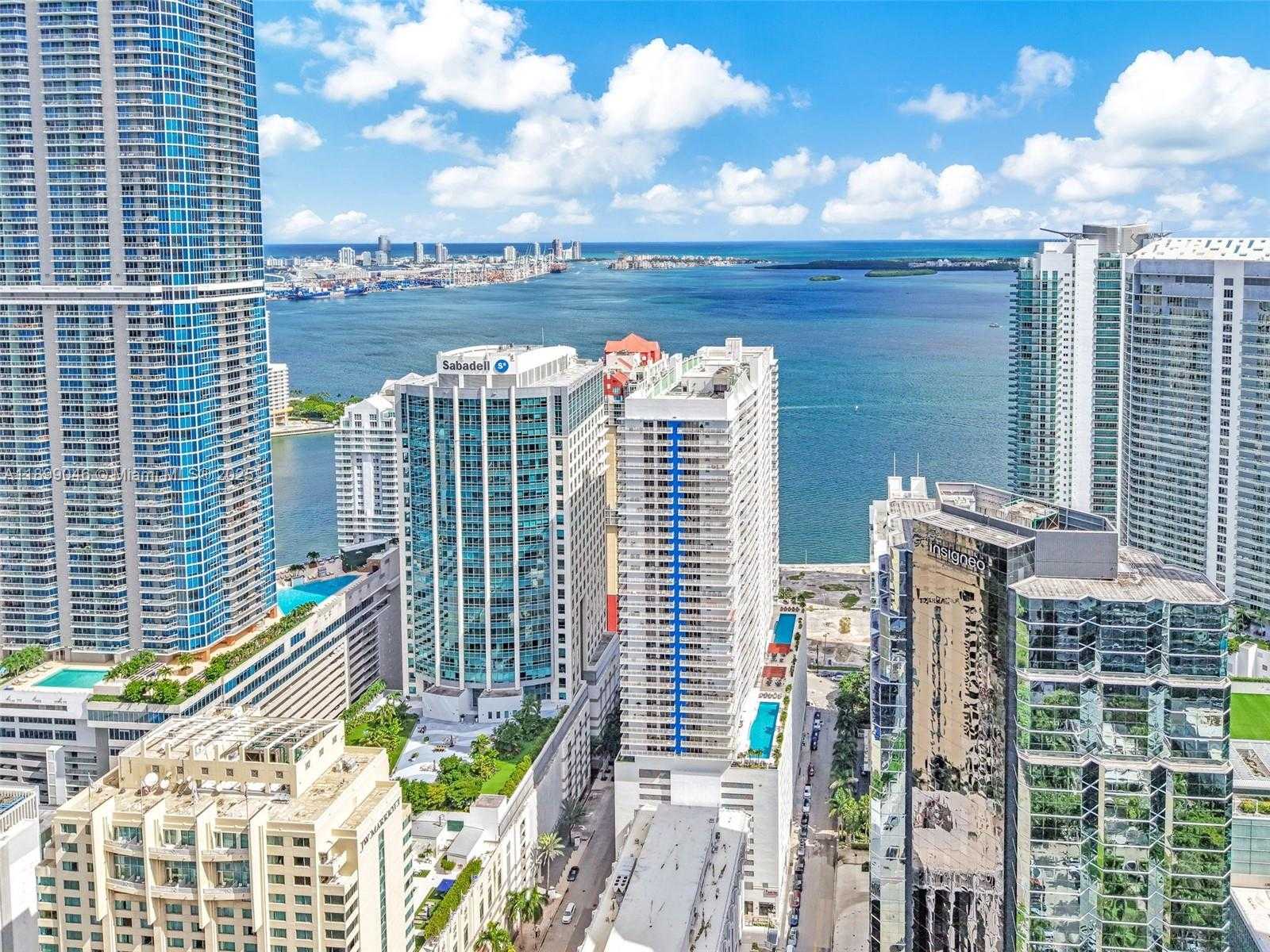Small Image of 1200 BRICKELL BAY DR #3501, Miami Number 63