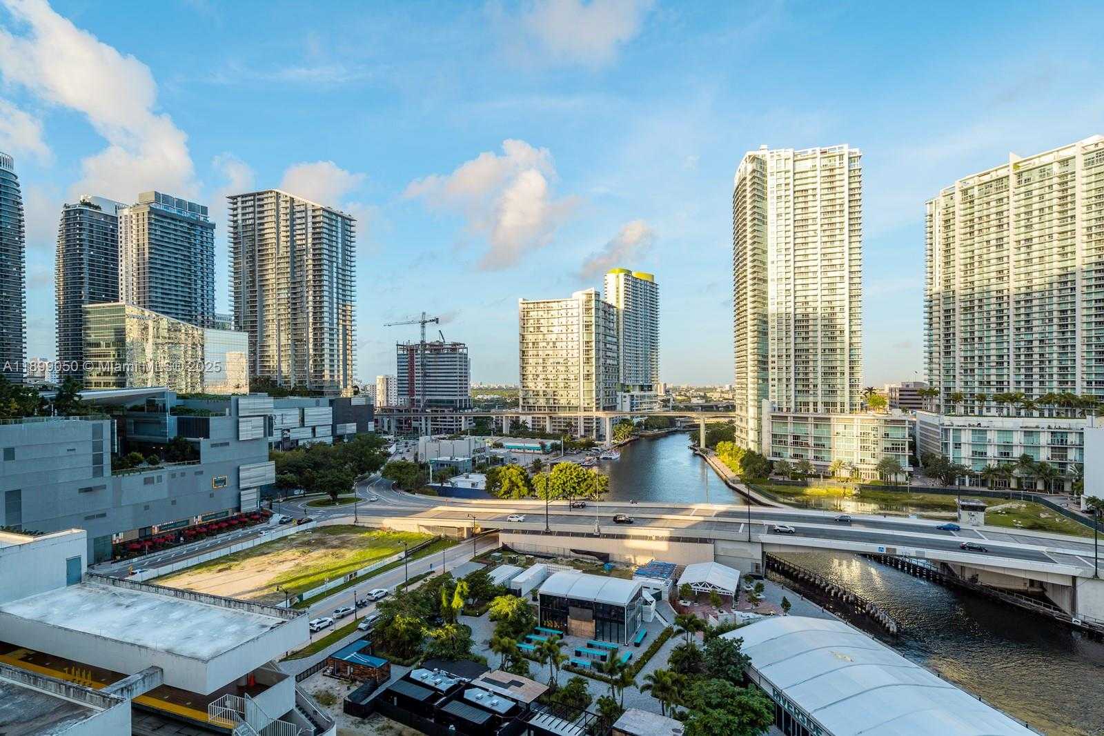 Small Image of 31 SOUTH EAST 5TH ST #1507, Miami Number 9