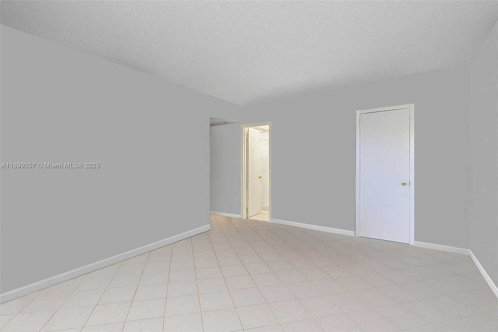 Small Image of 17620 ATLANTIC BLVD #316, Sunny Isles Beach Number 12